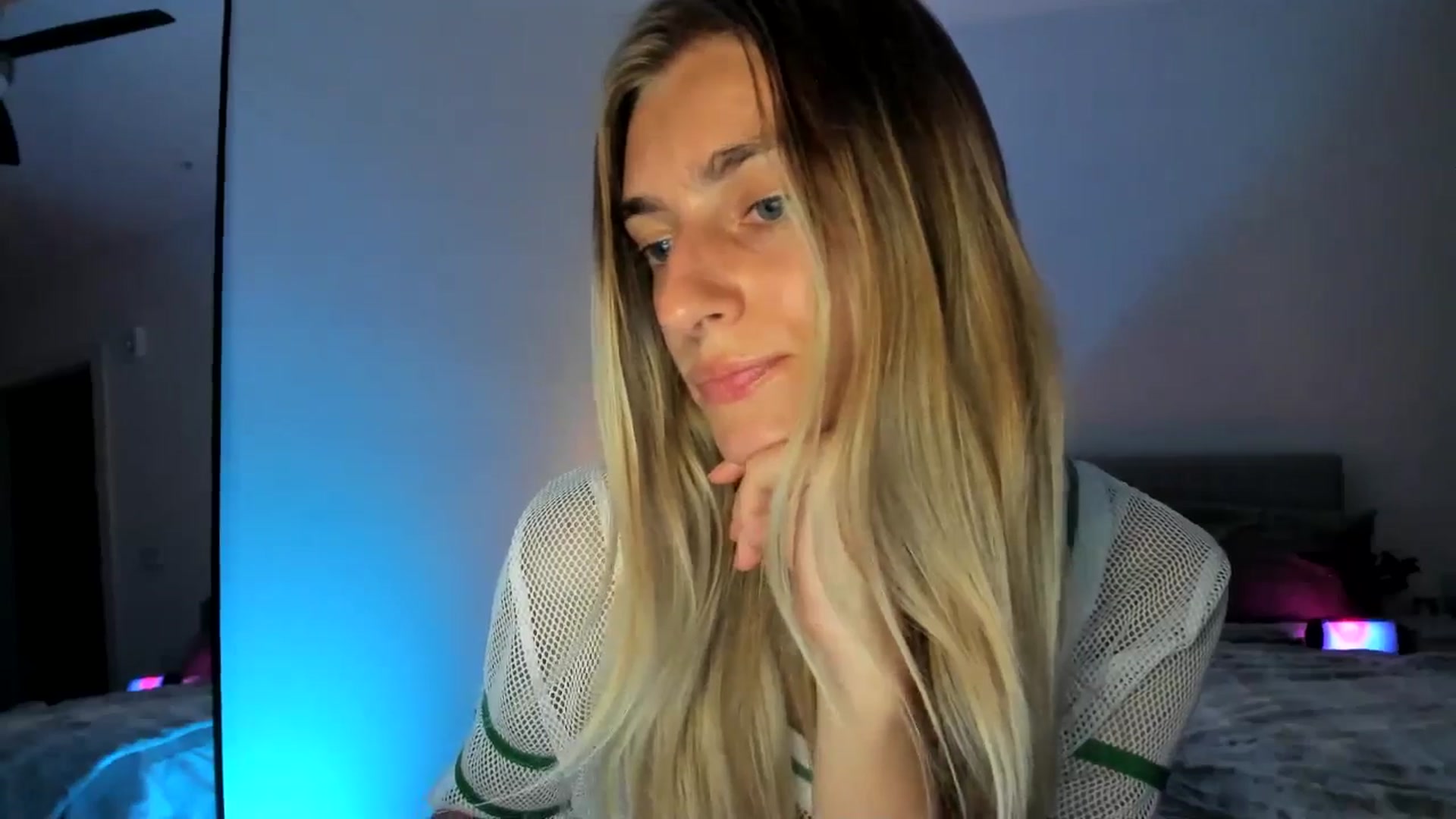 Gallery image thumbnail from Vodka_Queen's myfreecams stream on, 03/30/2025, 11:05 image 4 of 20