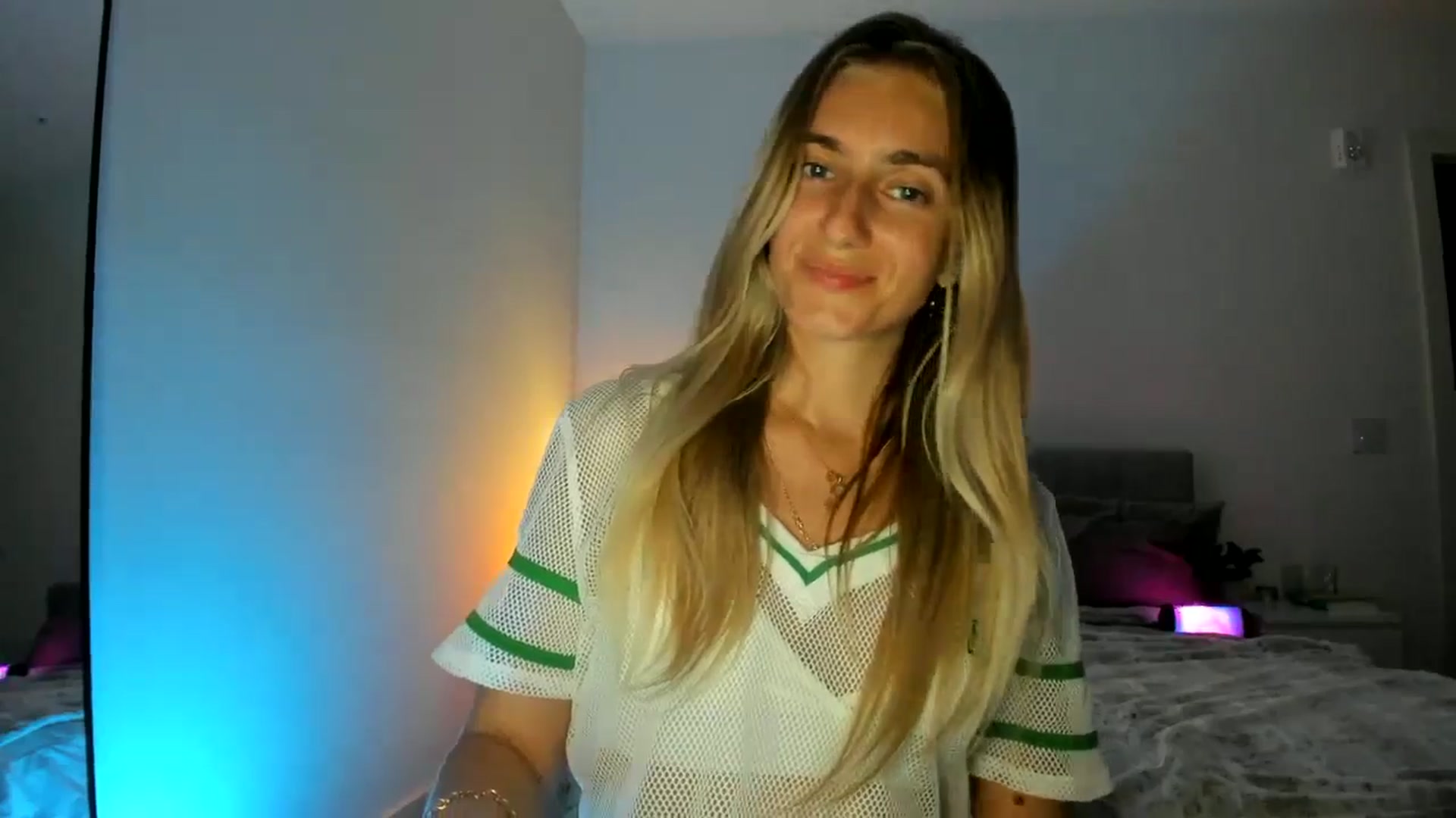 Gallery image thumbnail from Vodka_Queen's myfreecams stream on, 03/30/2025, 11:05 image 10 of 20
