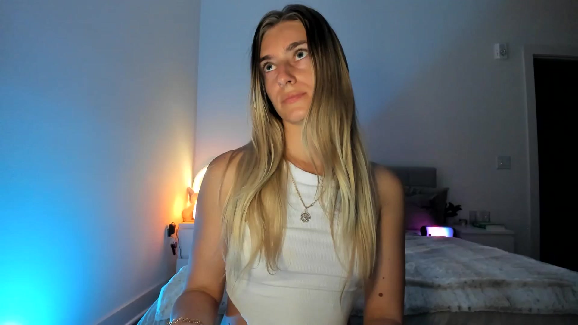 Gallery image thumbnail from Vodka_Queen's myfreecams stream on, 03/31/2025, 07:01 image 18 of 20