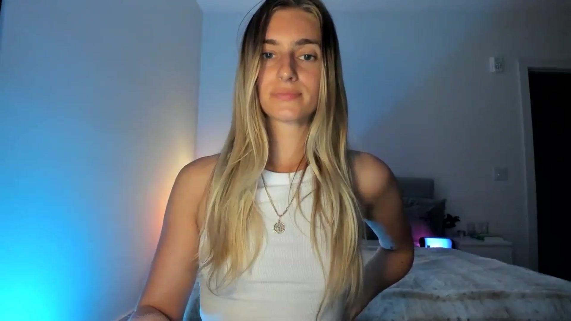 Gallery image thumbnail from Vodka_Queen's myfreecams stream on, 03/31/2025, 07:01 image 19 of 20
