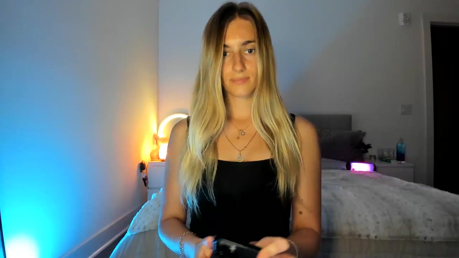 Gallery image thumbnail from Vodka_Queen's myfreecams stream on, 04/01/2025, 06:44 image 13 of 20