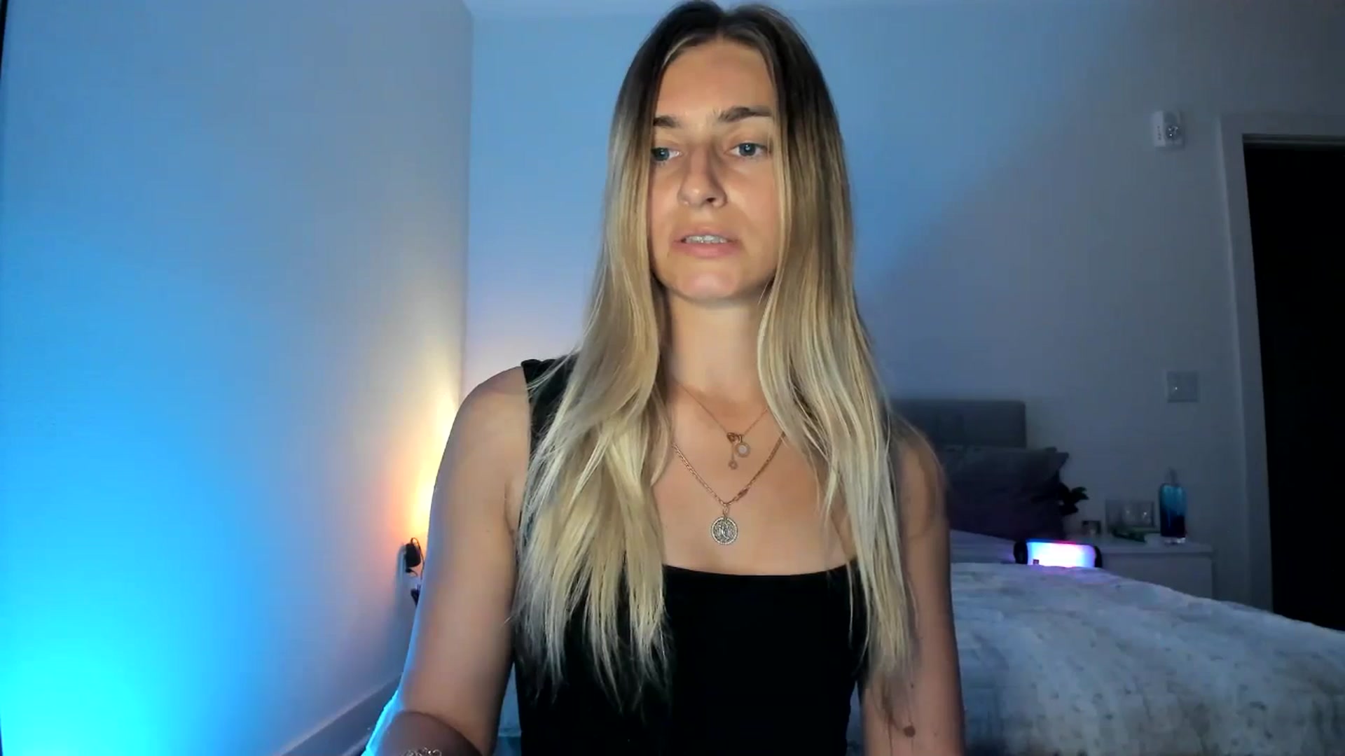 Gallery image thumbnail from Vodka_Queen's myfreecams stream on, 04/01/2025, 06:44 image 9 of 20