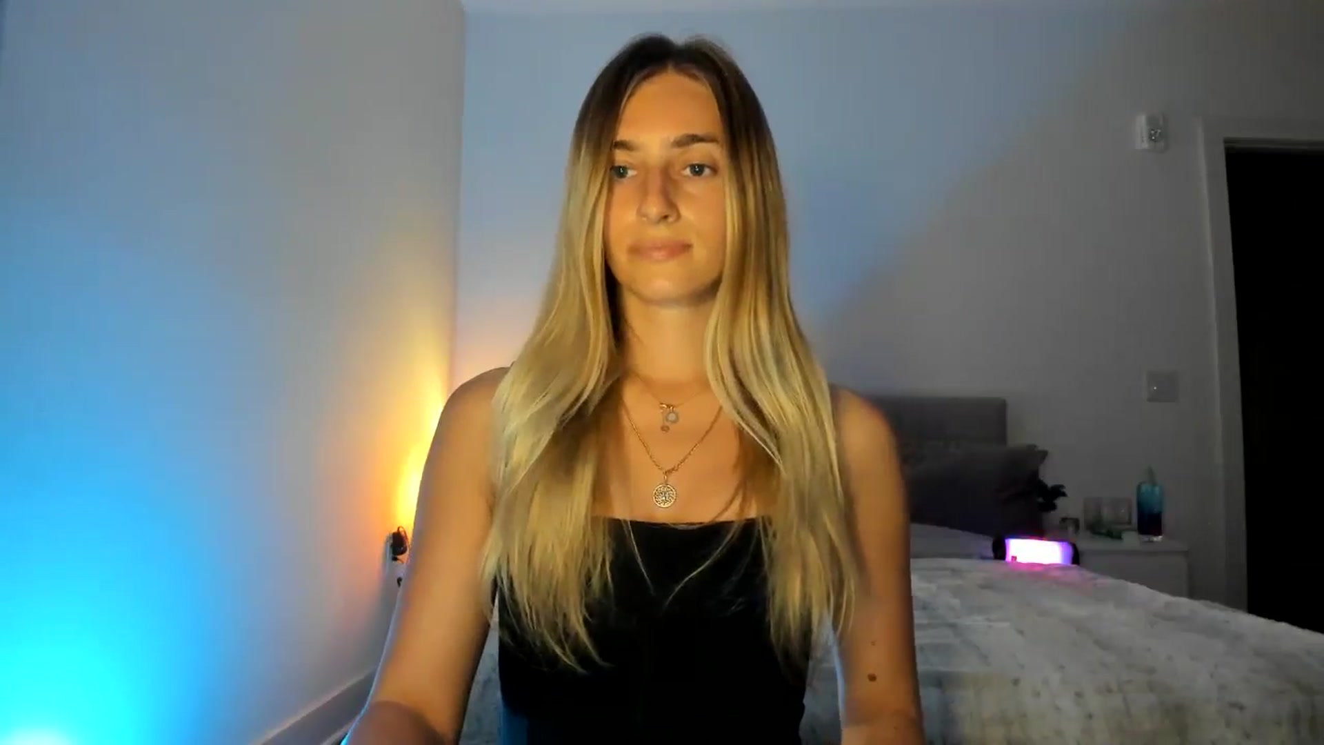 Gallery image thumbnail from Vodka_Queen's myfreecams stream on, 04/01/2025, 06:44 image 2 of 20