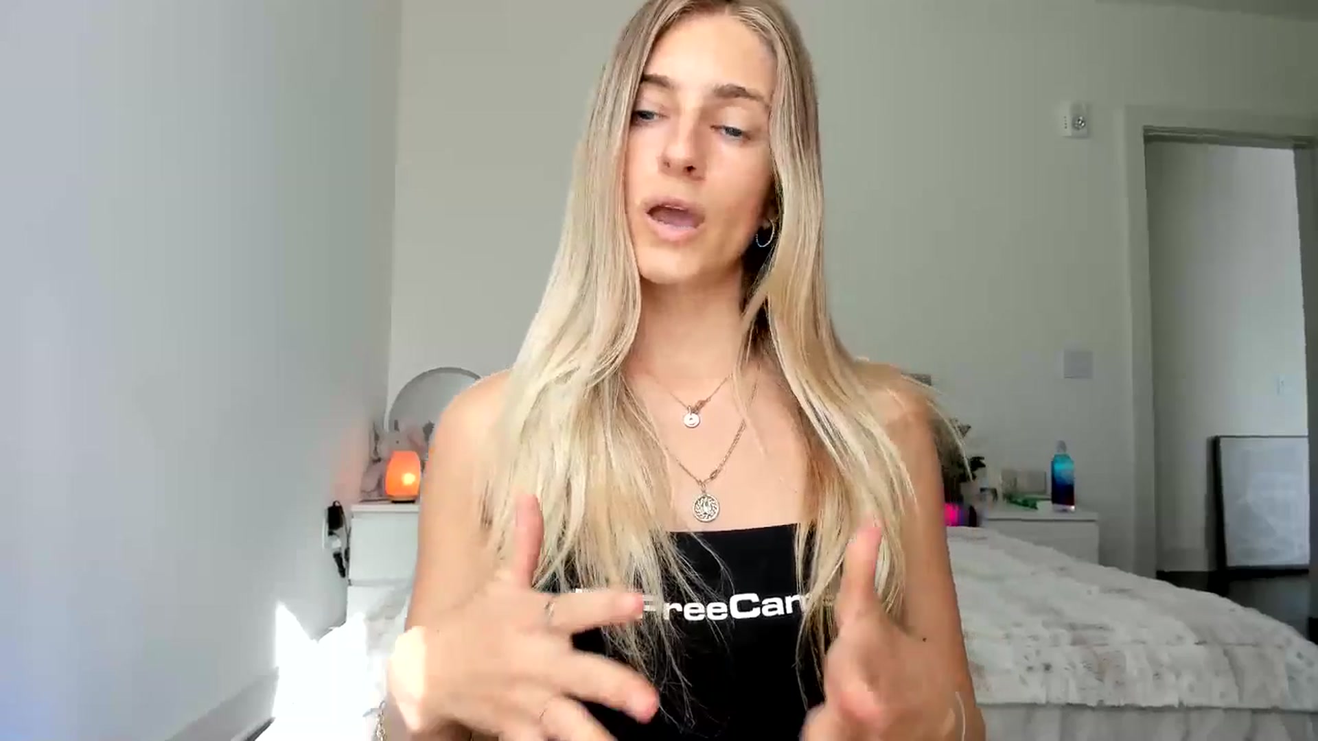 Gallery image thumbnail from Vodka_Queen's myfreecams stream on, 04/01/2025, 23:29 image 19 of 20