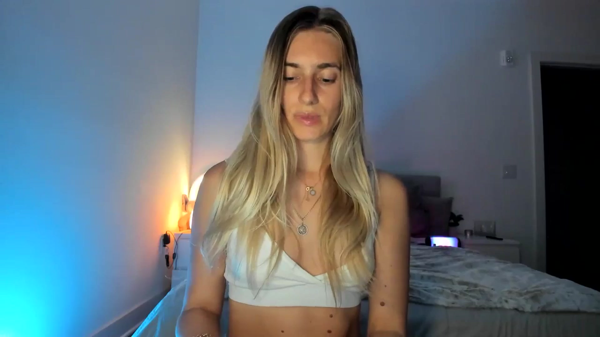 Gallery image thumbnail from Vodka_Queen's myfreecams stream on, 04/03/2025, 07:51 image 15 of 20