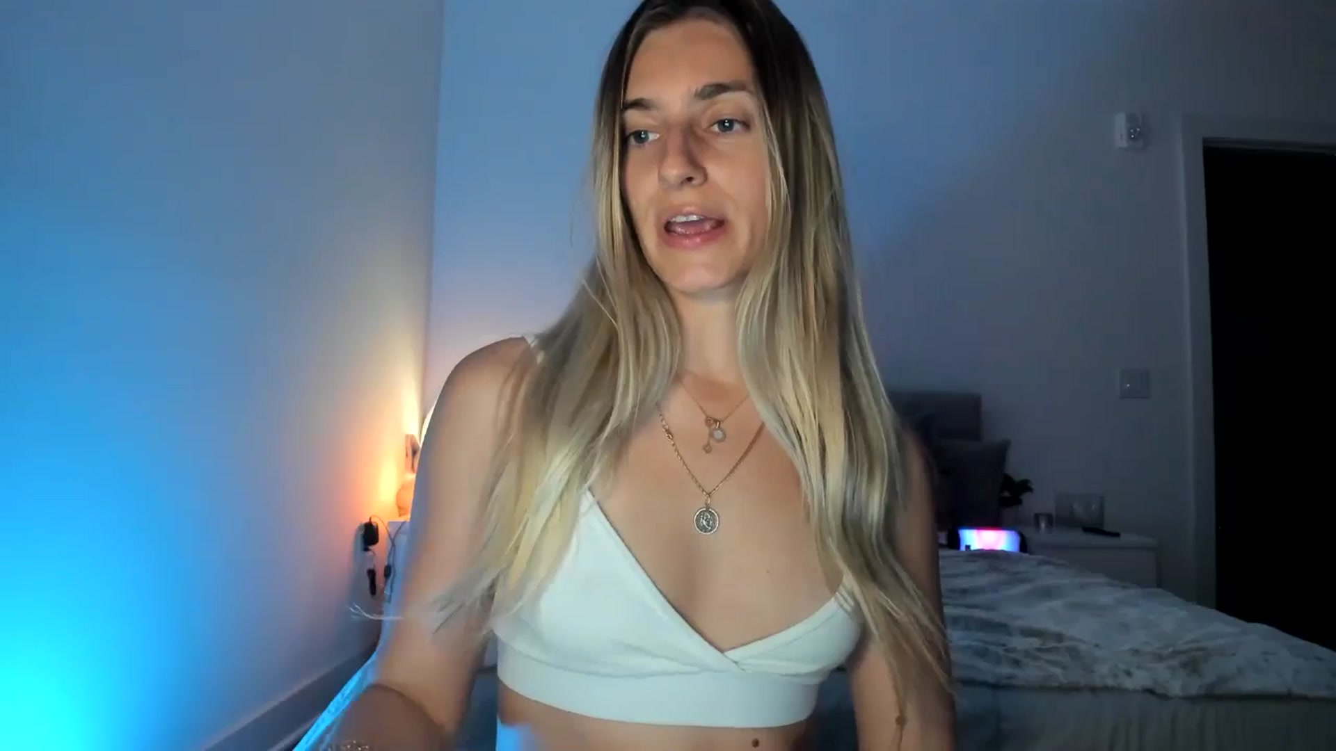 Gallery image thumbnail from Vodka_Queen's myfreecams stream on, 04/03/2025, 07:51 image 14 of 20