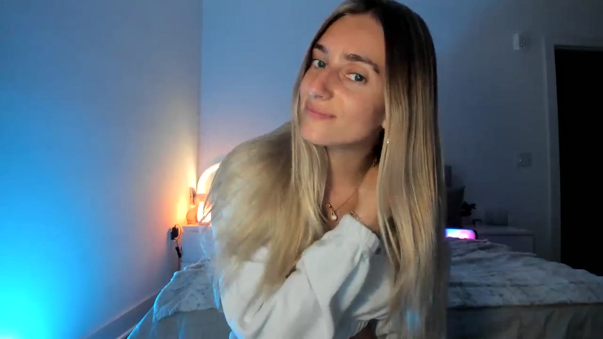 Gallery image thumbnail from Vodka_Queen's myfreecams stream on, 04/05/2025, 06:33 image 5 of 20