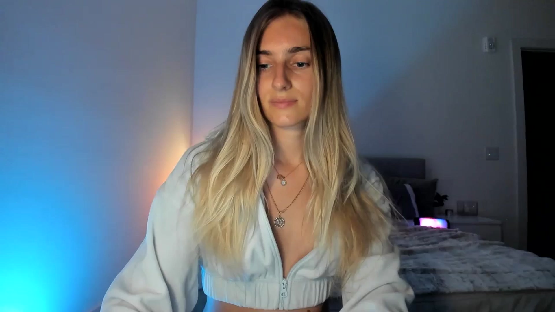 Gallery image thumbnail from Vodka_Queen's myfreecams stream on, 04/05/2025, 06:33 image 2 of 20