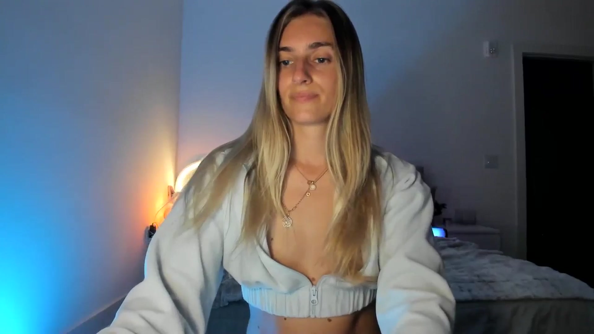 Gallery image thumbnail from Vodka_Queen's myfreecams stream on, 04/05/2025, 06:33 image 10 of 20