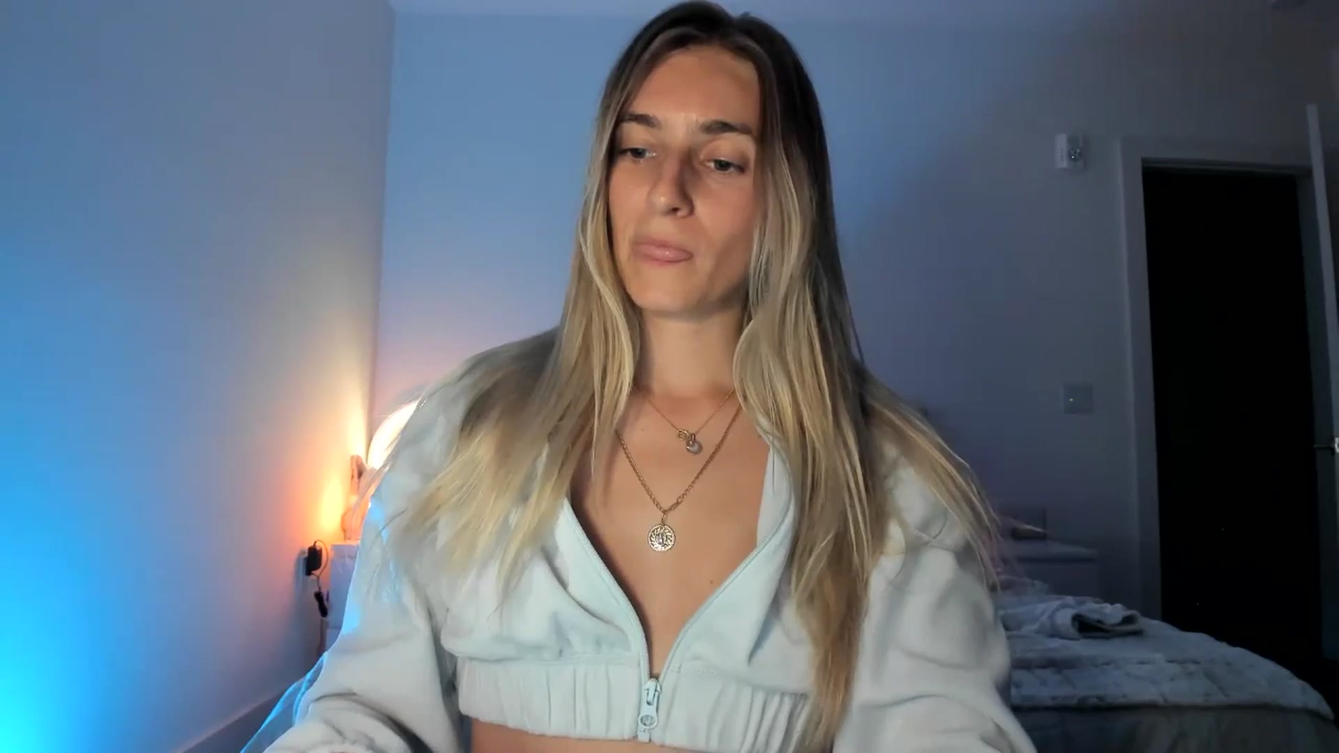 Gallery image thumbnail from Vodka_Queen's myfreecams stream on, 04/05/2025, 10:28 image 14 of 20