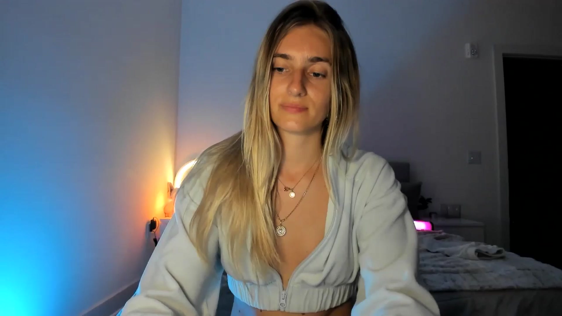 Gallery image thumbnail from Vodka_Queen's myfreecams stream on, 04/05/2025, 10:28 image 11 of 20