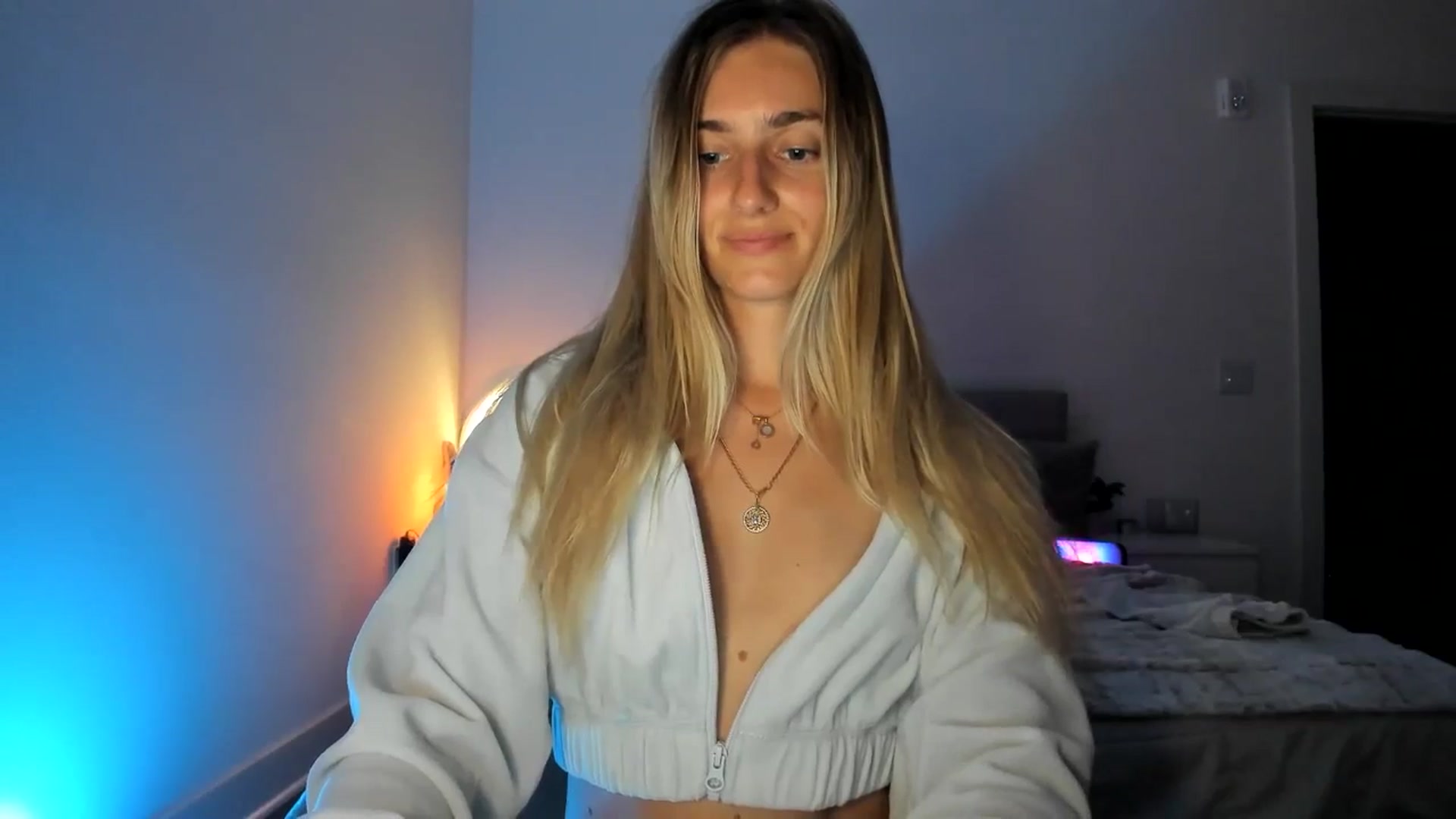 Gallery image thumbnail from Vodka_Queen's myfreecams stream on, 04/05/2025, 10:28 image 6 of 20