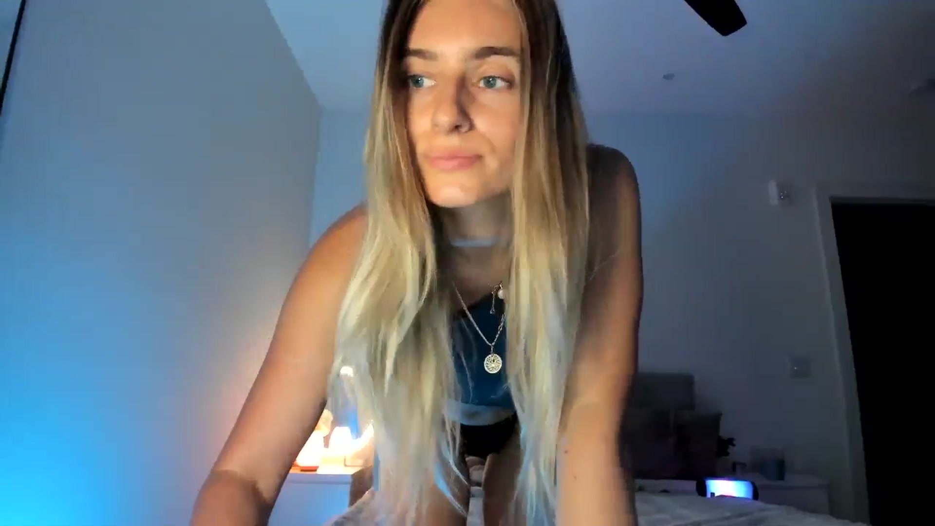 Gallery image thumbnail from Vodka_Queen's myfreecams stream on, 04/16/2025, 07:35 image 18 of 20