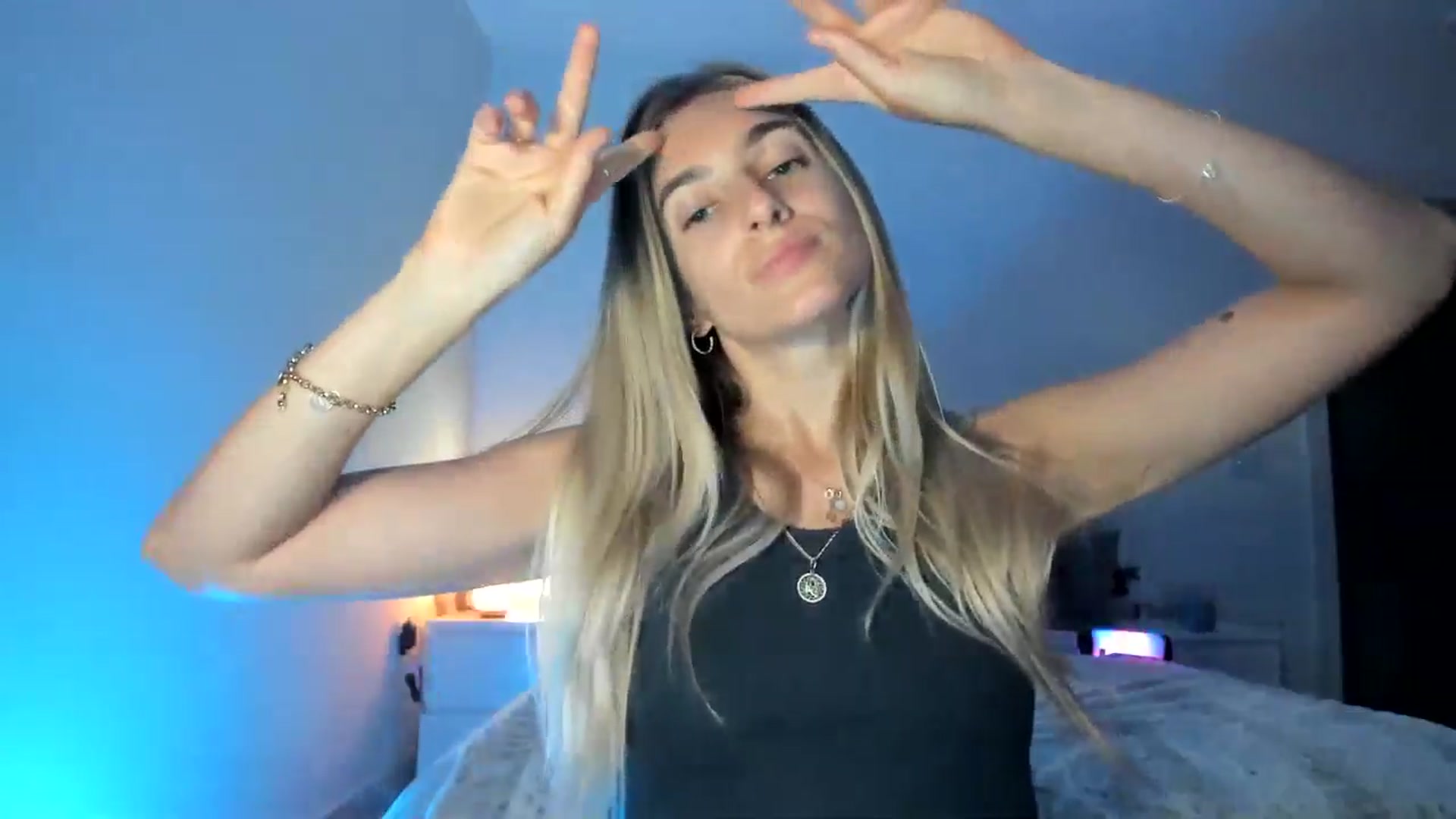 Gallery image thumbnail from Vodka_Queen's myfreecams stream on, 04/16/2025, 07:35 image 20 of 20