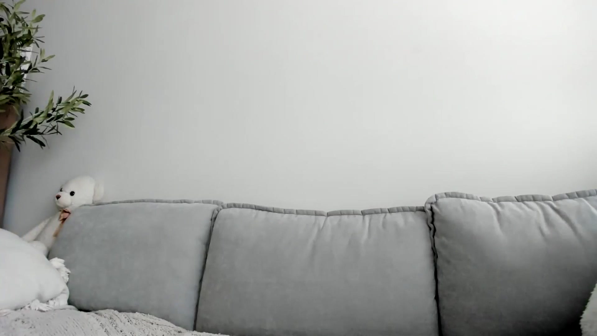 Gallery image thumbnail from Vodka_Queen's myfreecams stream on, 04/18/2025, 24:02 image 9 of 20