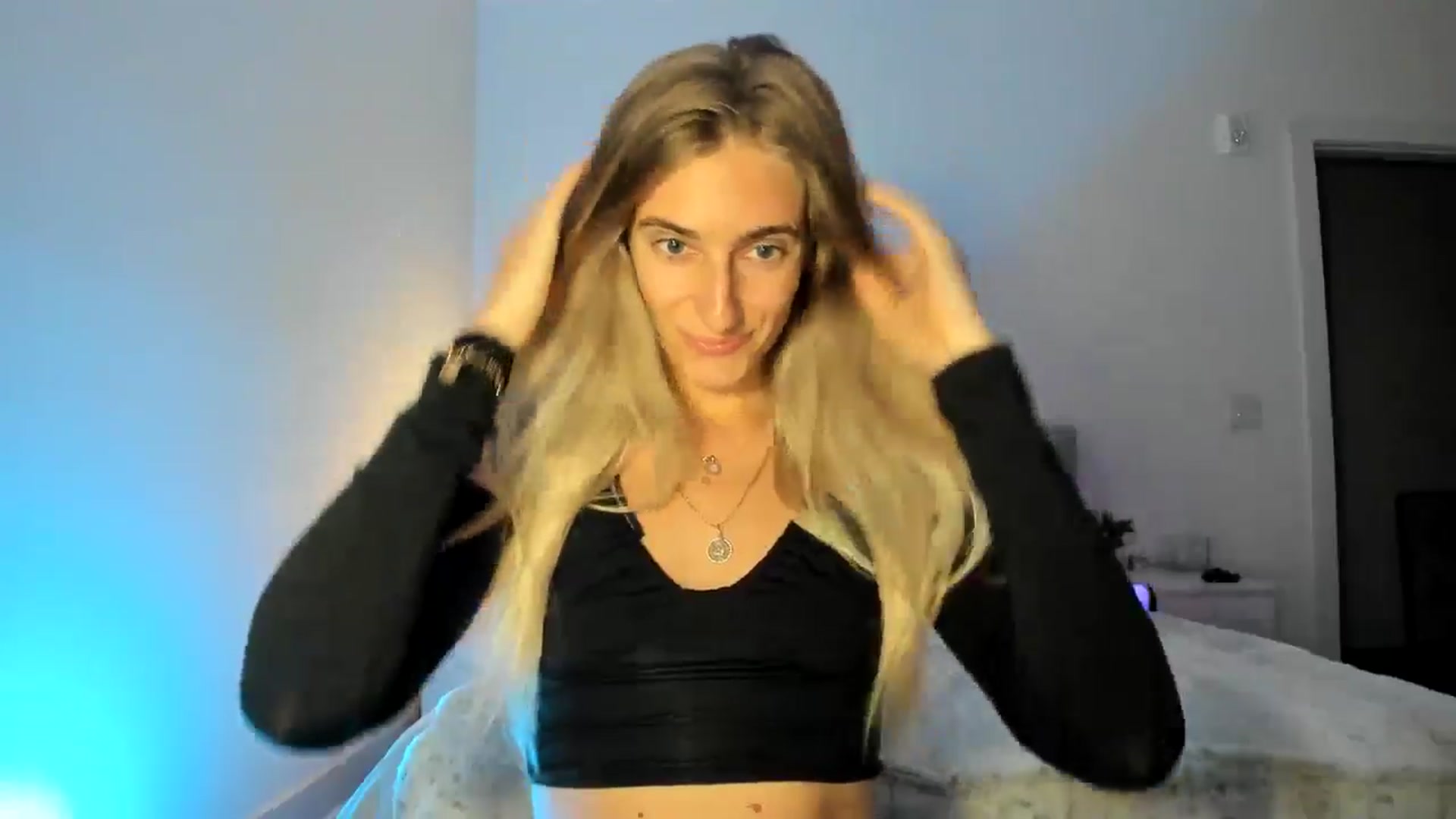Gallery image thumbnail from Vodka_Queen's myfreecams stream on, 04/27/2025, 08:15 image 3 of 20
