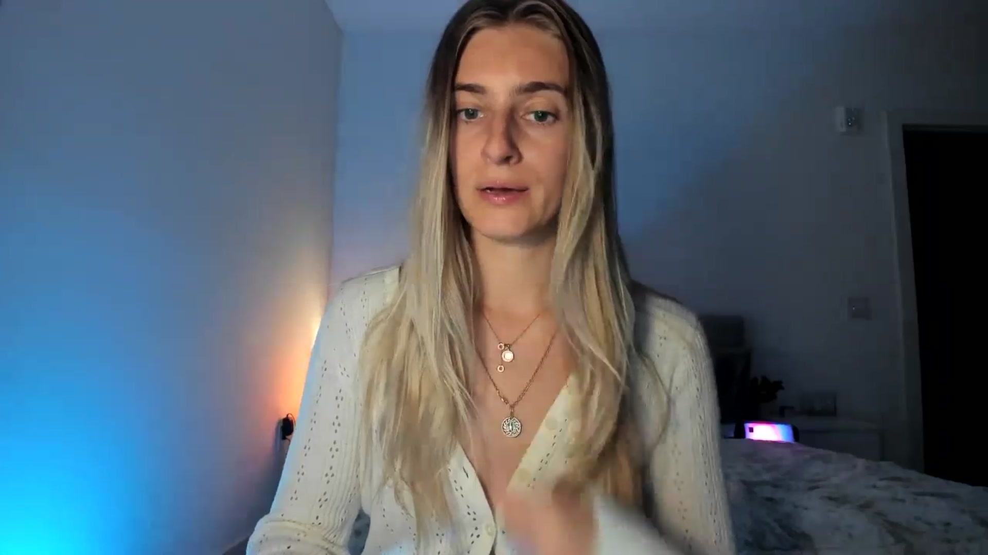 Gallery image thumbnail from Vodka_Queen's myfreecams stream on, 04/28/2025, 05:40 image 5 of 20