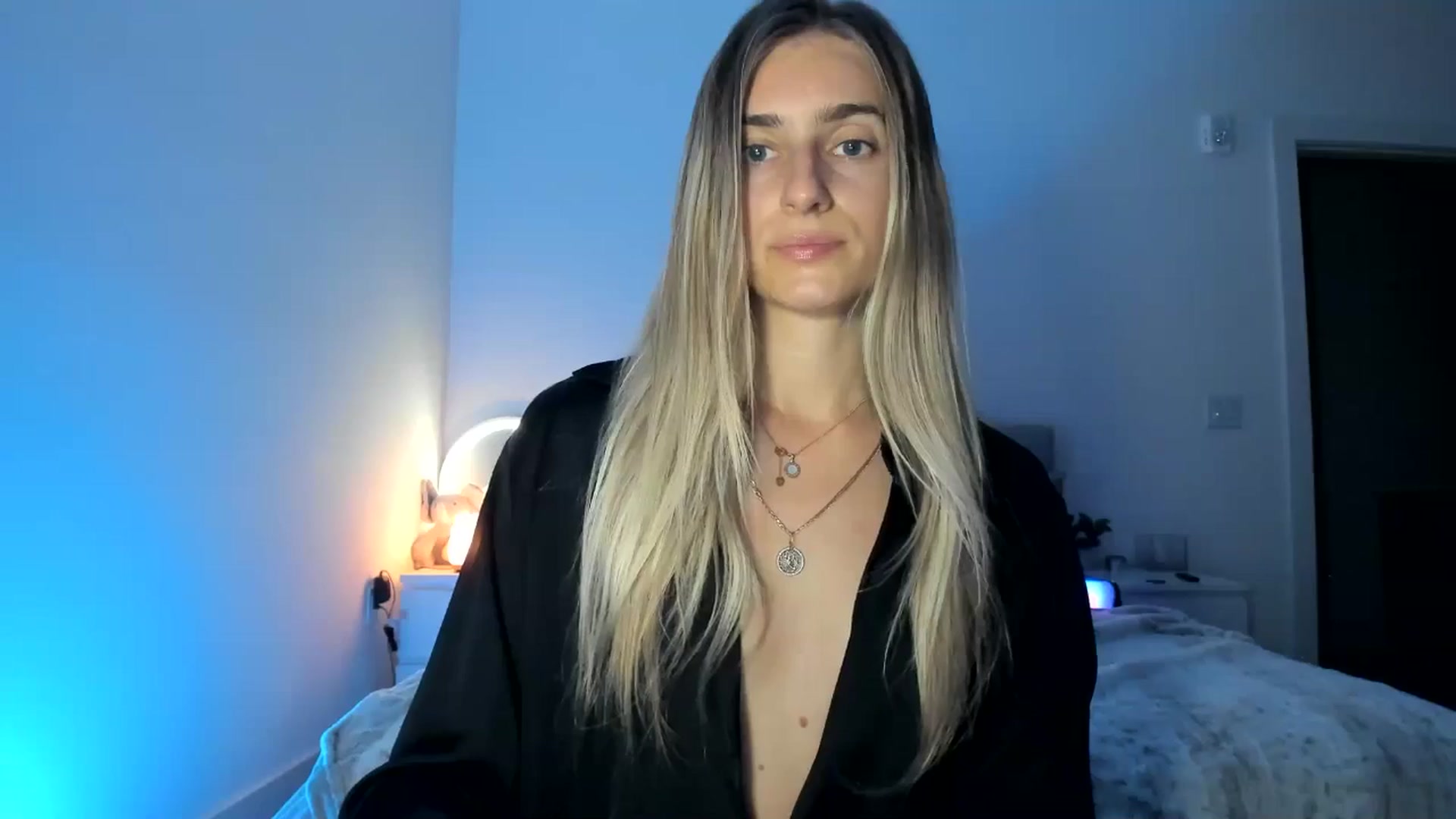 Gallery image thumbnail from Vodka_Queen's myfreecams stream on, 04/30/2025, 06:32 image 12 of 20