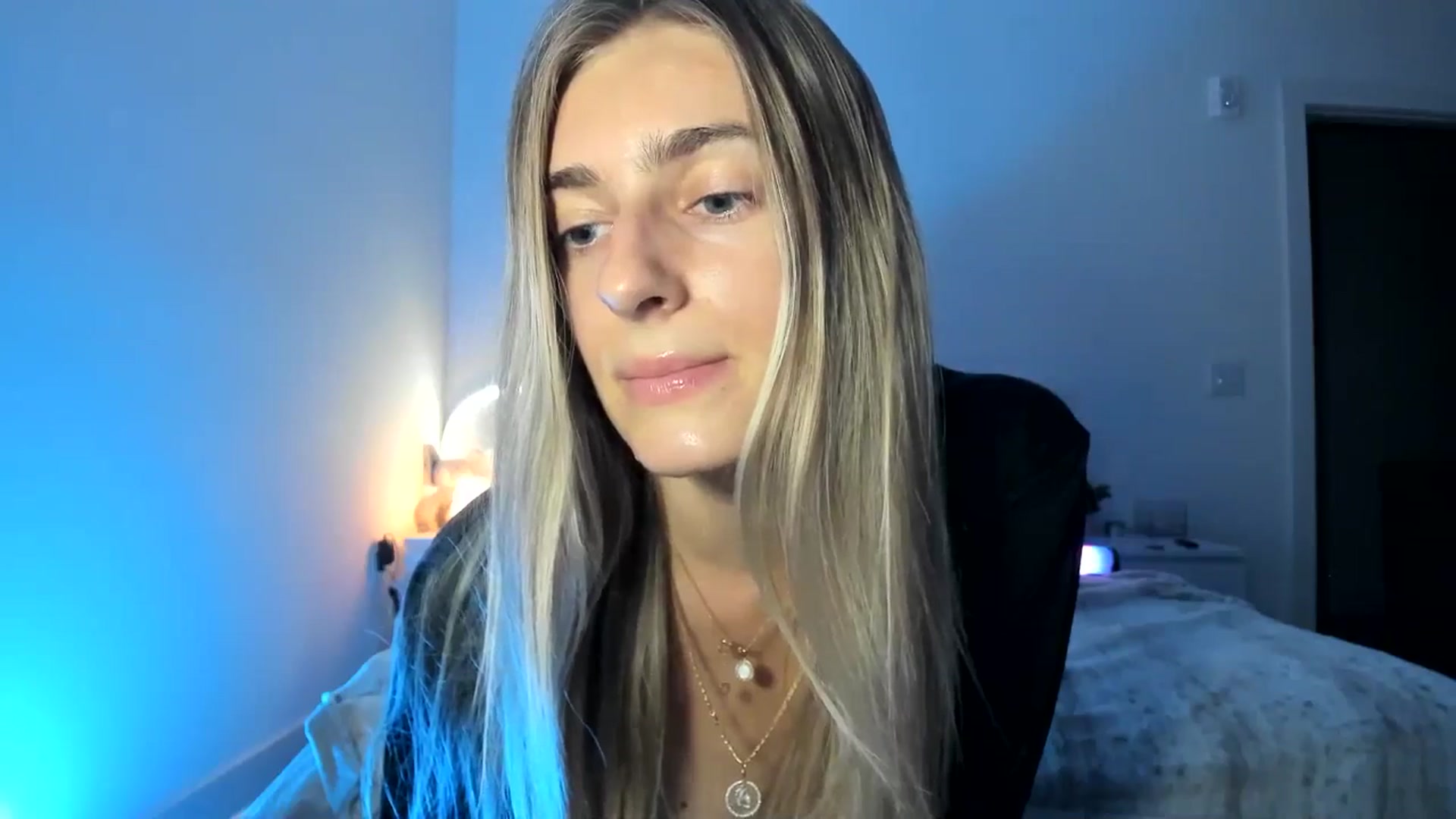 Gallery image thumbnail from Vodka_Queen's myfreecams stream on, 04/30/2025, 06:32 image 2 of 20