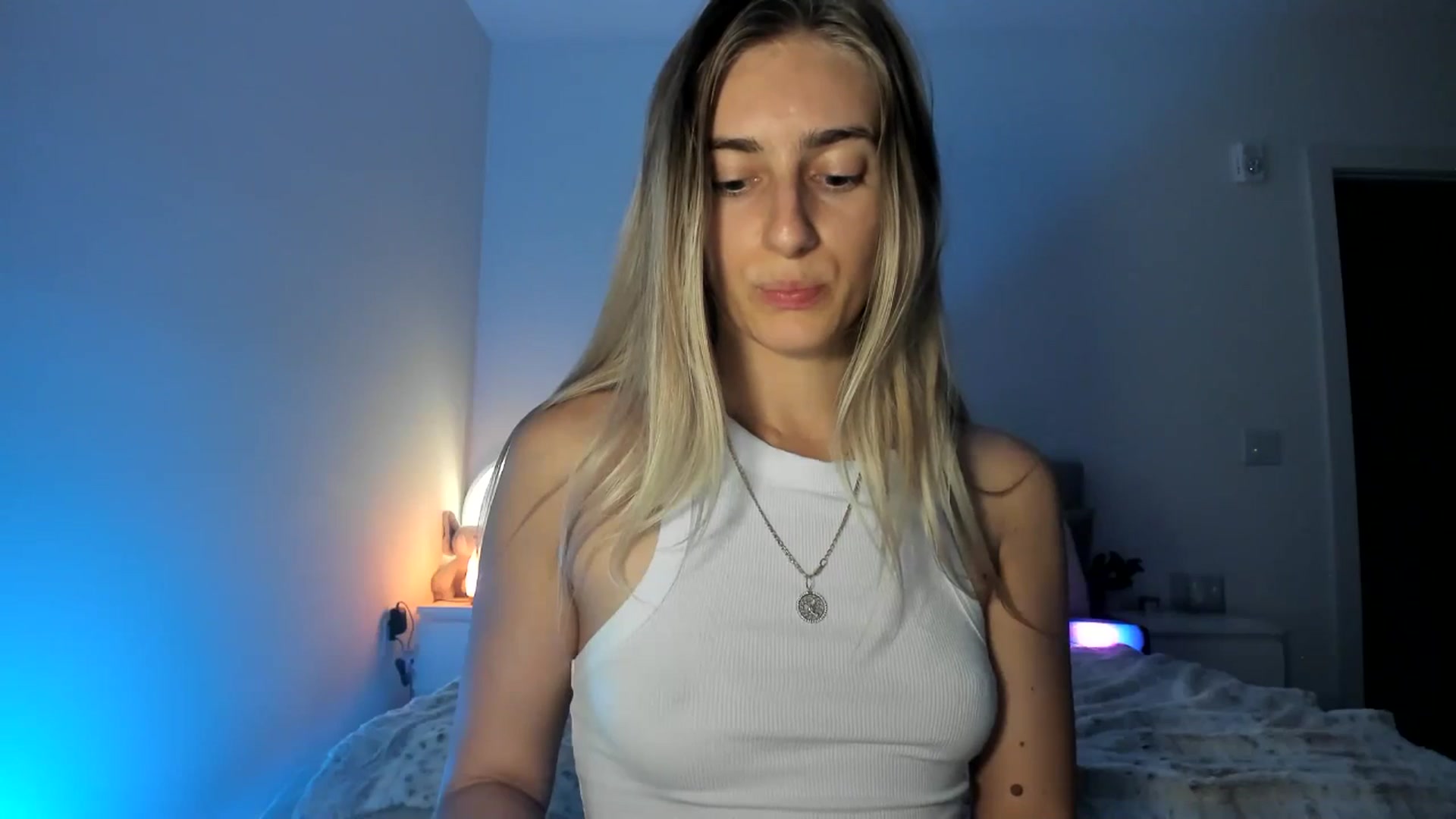 Gallery image thumbnail from Vodka_Queen's myfreecams stream on, 05/04/2025, 08:51 image 10 of 20