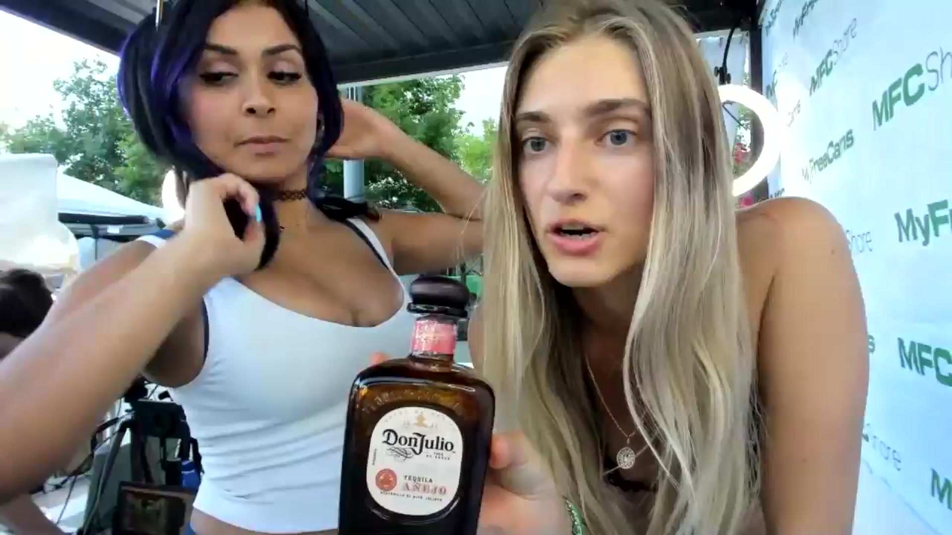 Gallery image thumbnail from Vodka_Queen's myfreecams stream on, 05/21/2025, 01:32 image 20 of 20
