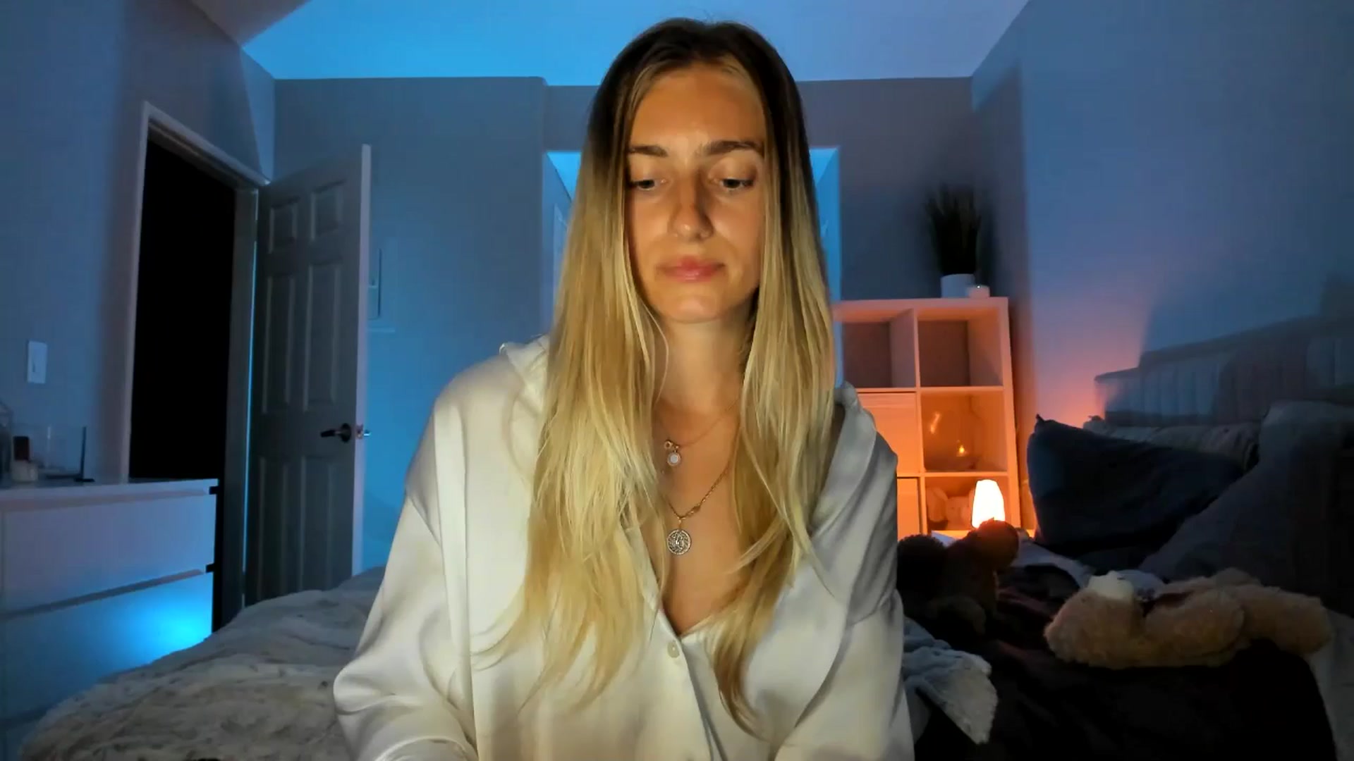 Gallery image thumbnail from Vodka_Queen's myfreecams stream on, 05/31/2025, 04:54 image 10 of 20