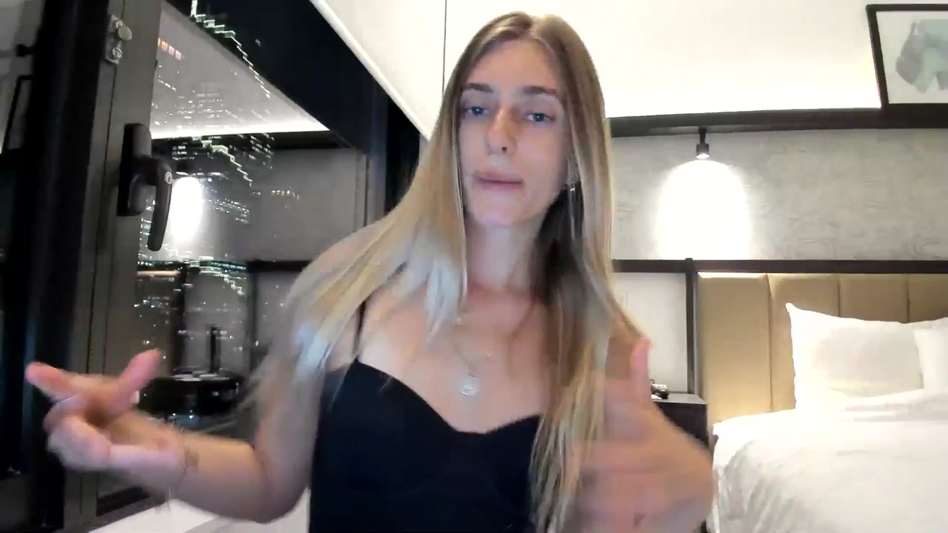 Gallery image thumbnail from Vodka_Queen's myfreecams stream on, 06/03/2025, 06:01 image 20 of 20