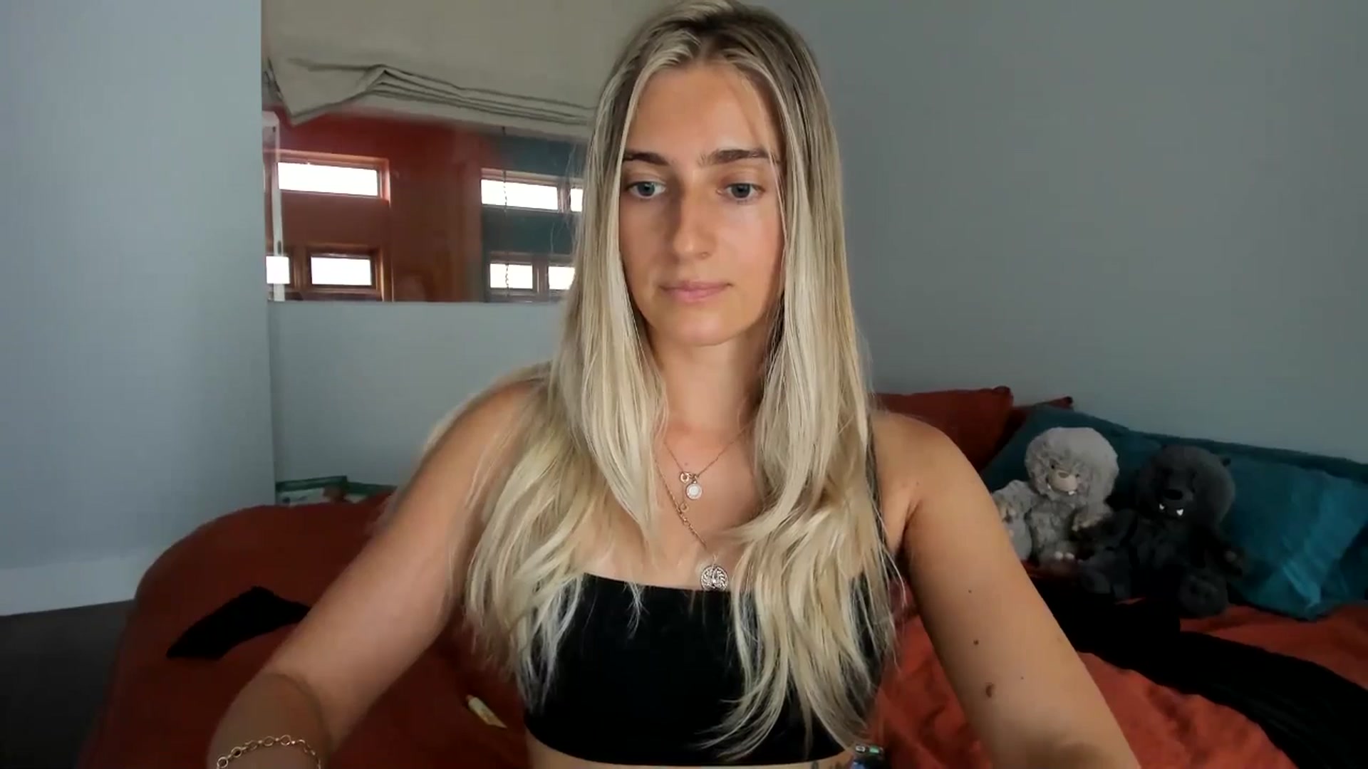 Gallery image thumbnail from Vodka_Queen's myfreecams stream on, 06/06/2025, 19:10 image 20 of 20