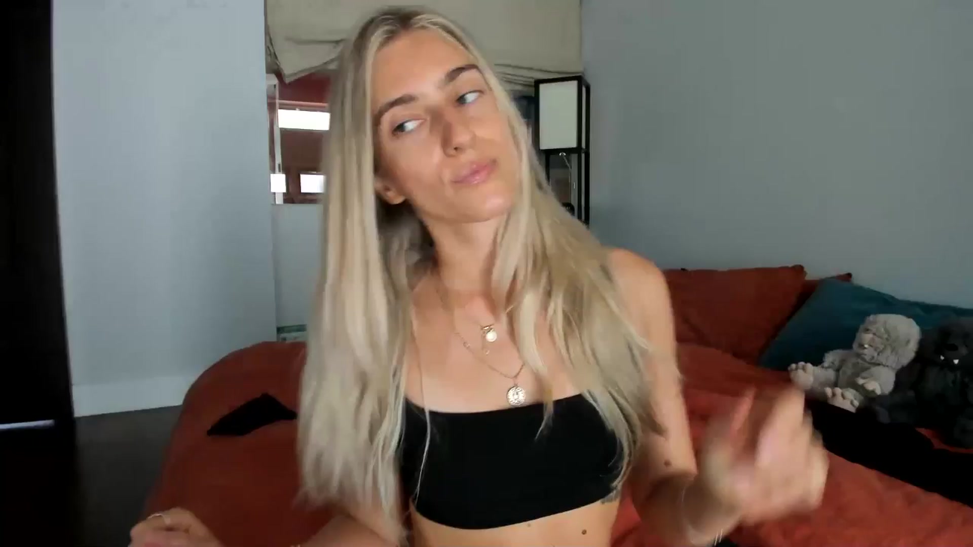 Gallery image thumbnail from Vodka_Queen's myfreecams stream on, 06/06/2025, 19:10 image 11 of 20
