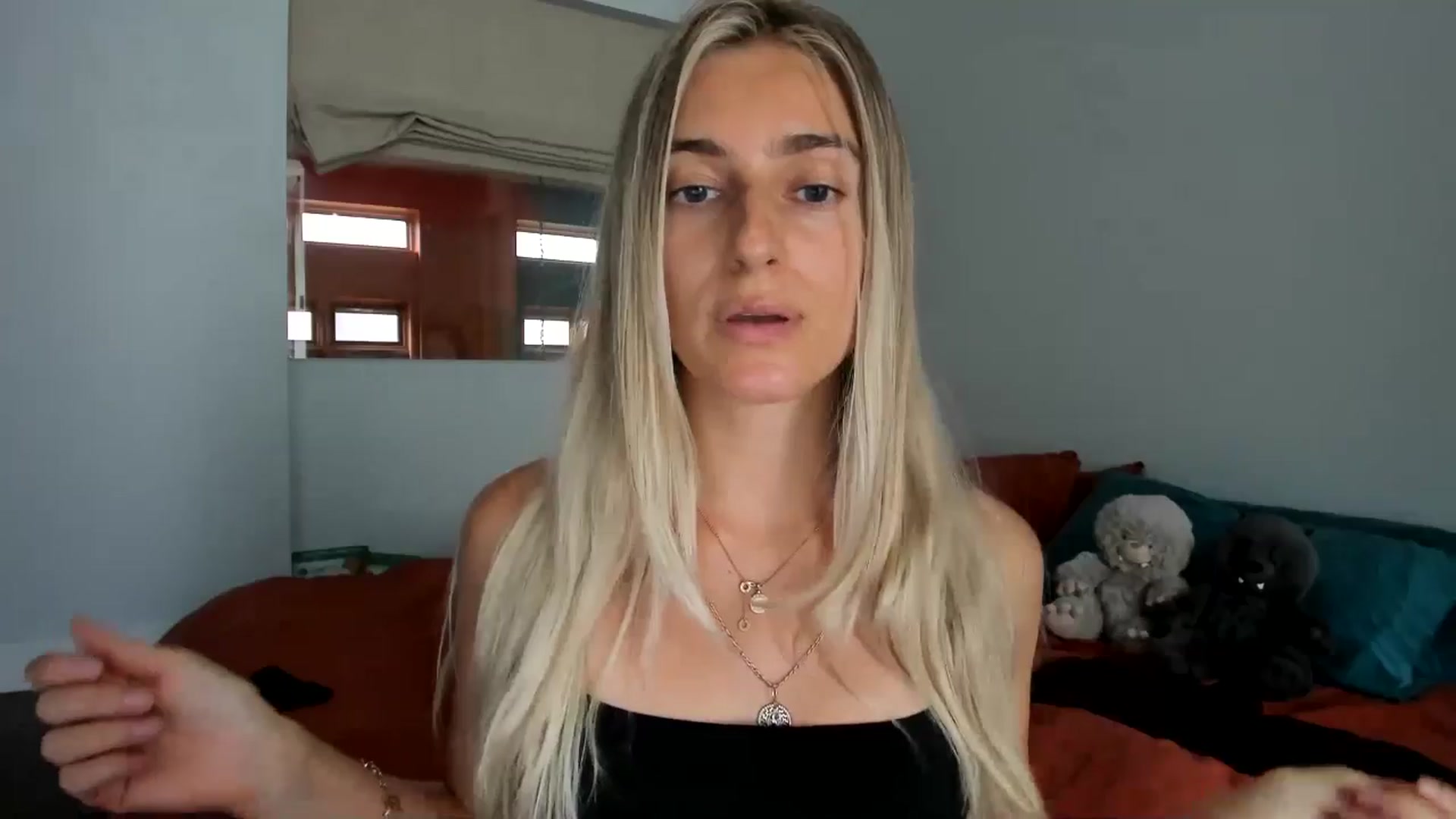 Gallery image thumbnail from Vodka_Queen's myfreecams stream on, 06/06/2025, 19:10 image 19 of 20