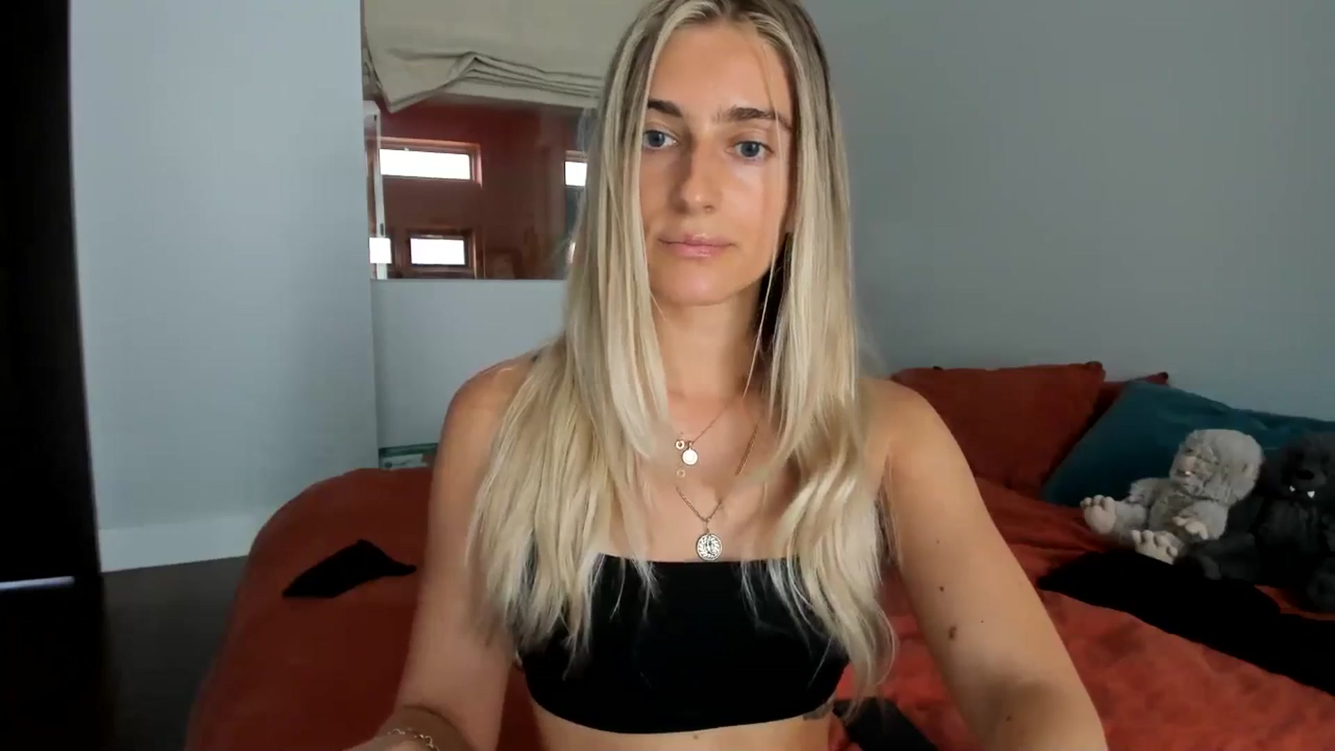 Gallery image thumbnail from Vodka_Queen's myfreecams stream on, 06/06/2025, 19:10 image 12 of 20