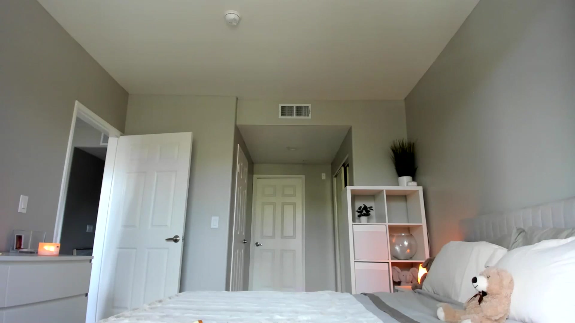 Gallery image thumbnail from Vodka_Queen's myfreecams stream on, 07/01/2025, 22:33 image 8 of 20