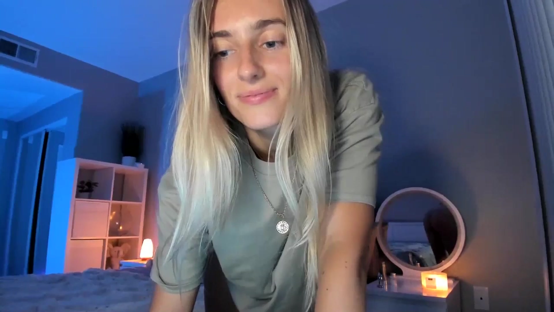 Gallery image thumbnail from Vodka_Queen's myfreecams stream on, 07/03/2025, 05:37 image 13 of 20