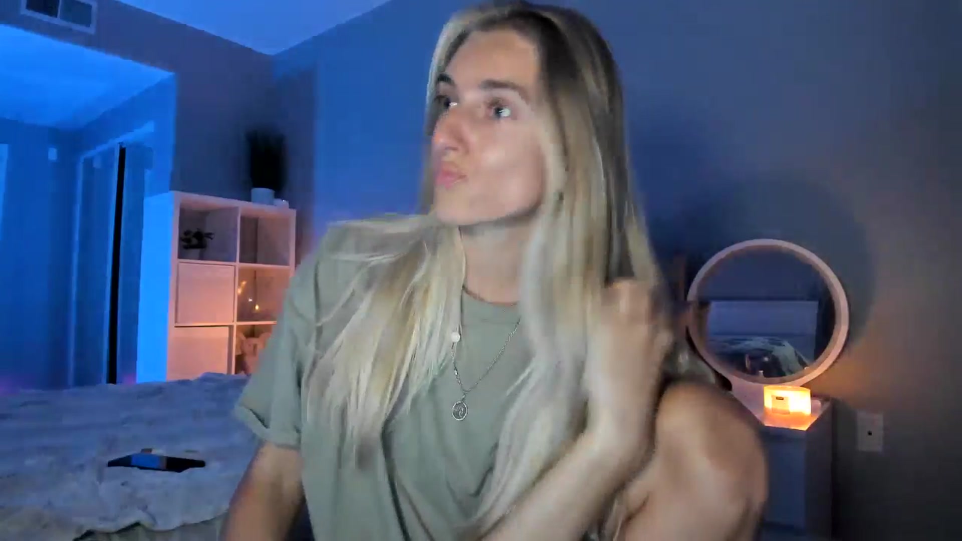 Gallery image thumbnail from Vodka_Queen's myfreecams stream on, 07/03/2025, 05:37 image 3 of 20