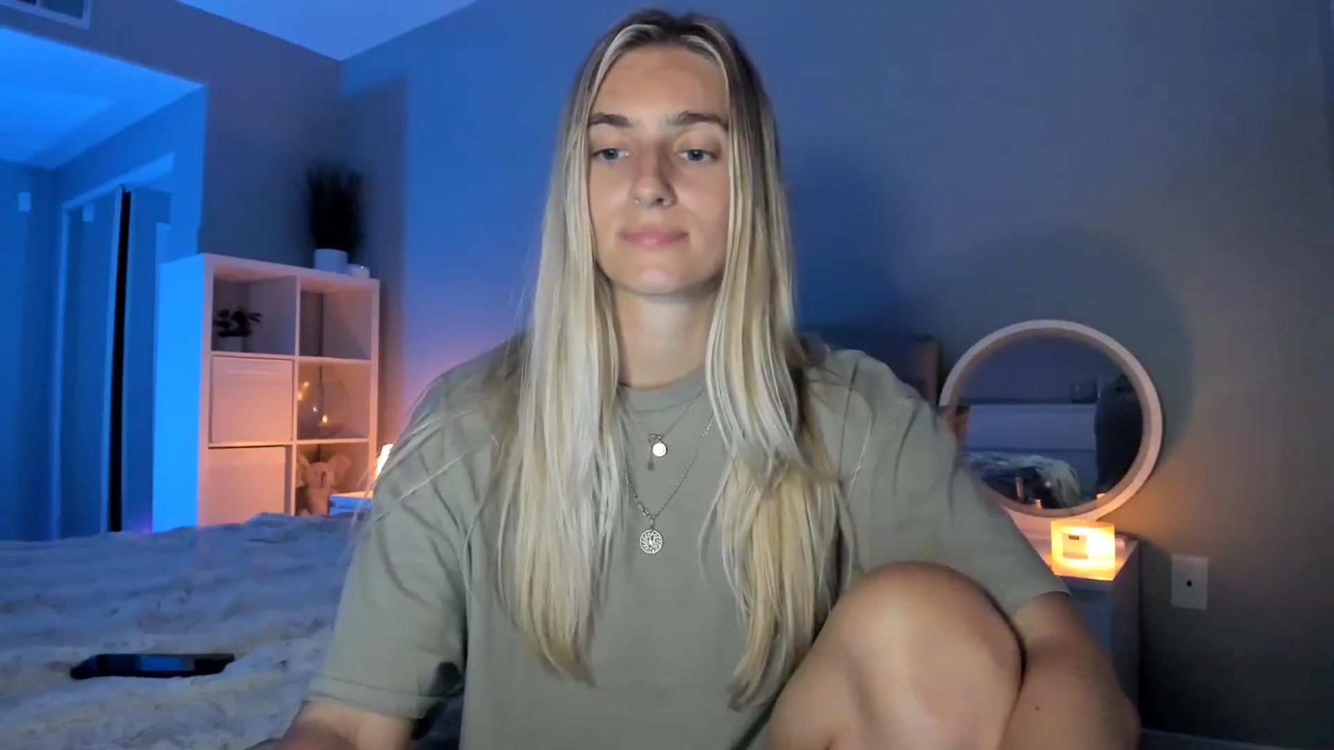 Gallery image thumbnail from Vodka_Queen's myfreecams stream on, 07/03/2025, 07:05 image 7 of 20