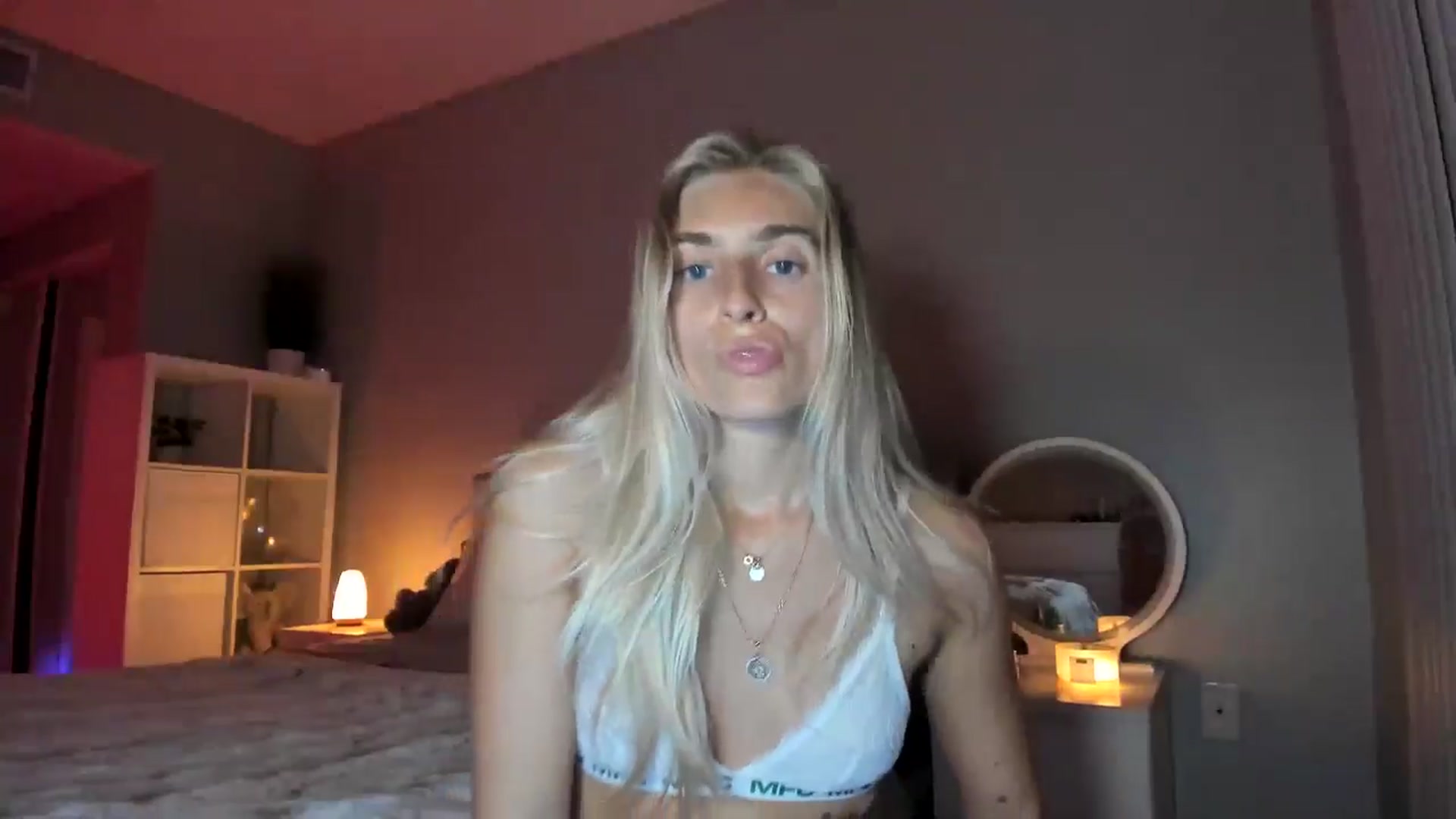 Gallery image thumbnail from Vodka_Queen's myfreecams stream on, 07/05/2025, 07:55 image 12 of 20