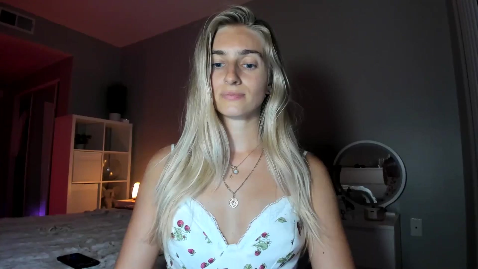 Gallery image thumbnail from Vodka_Queen's myfreecams stream on, 07/06/2025, 08:22 image 17 of 20
