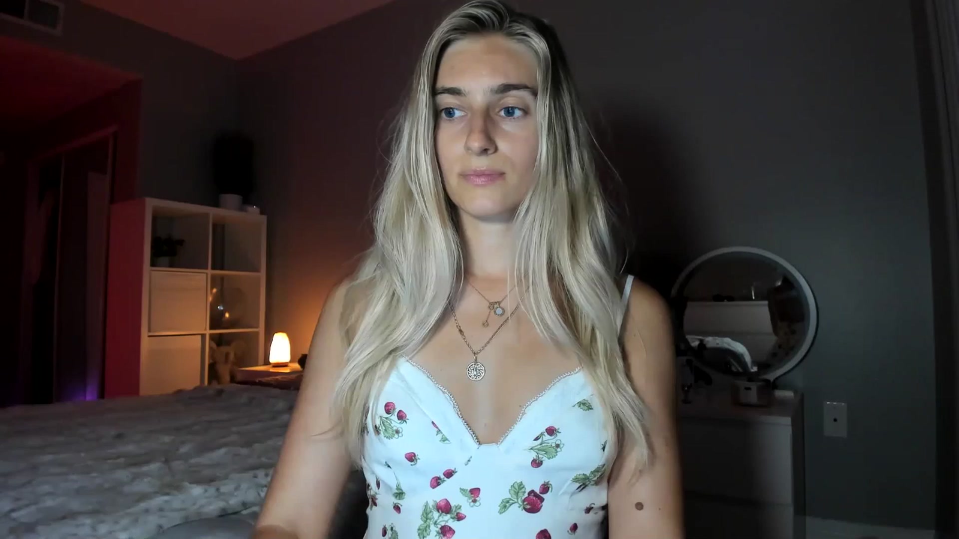 Gallery image thumbnail from Vodka_Queen's myfreecams stream on, 07/06/2025, 08:22 image 7 of 20