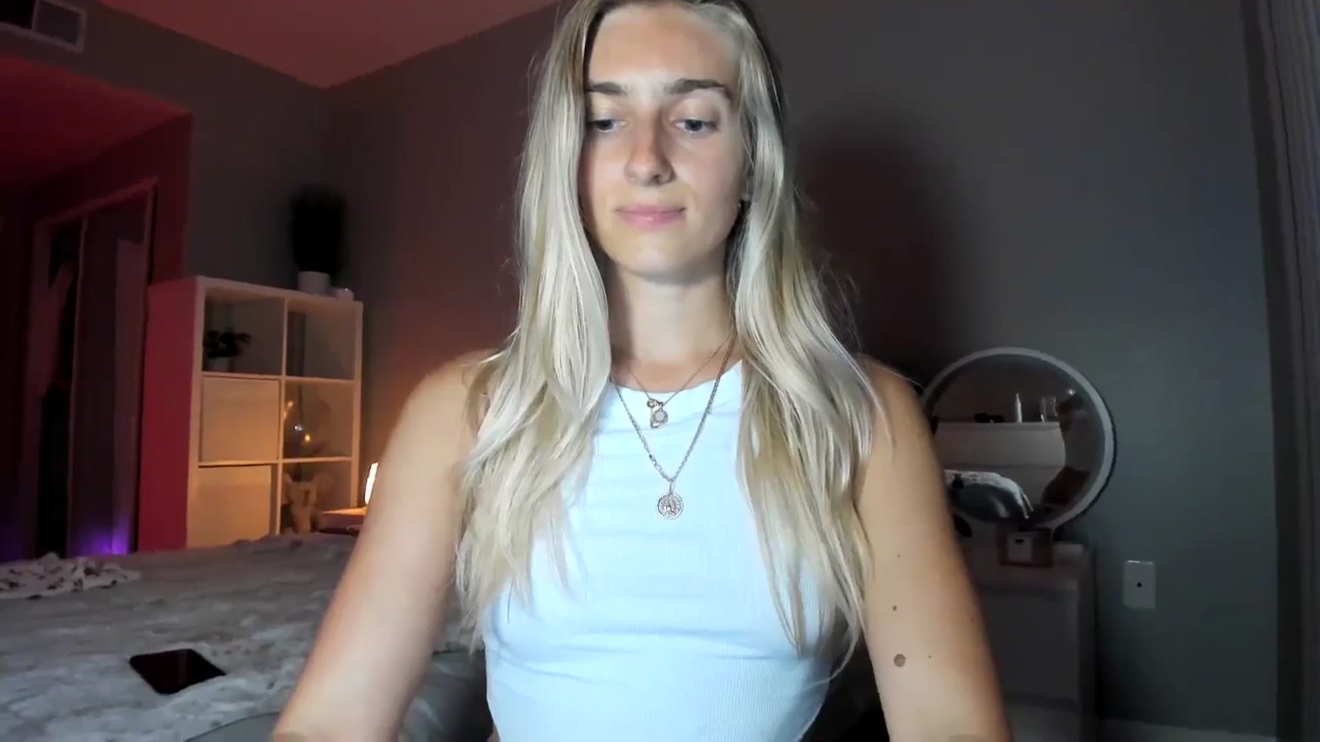 Gallery image thumbnail from Vodka_Queen's myfreecams stream on, 07/06/2025, 09:34 image 2 of 20