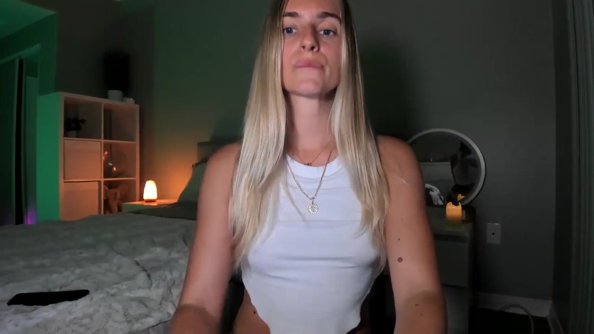 Gallery image thumbnail from Vodka_Queen's myfreecams stream on, 07/08/2025, 08:48 image 15 of 20