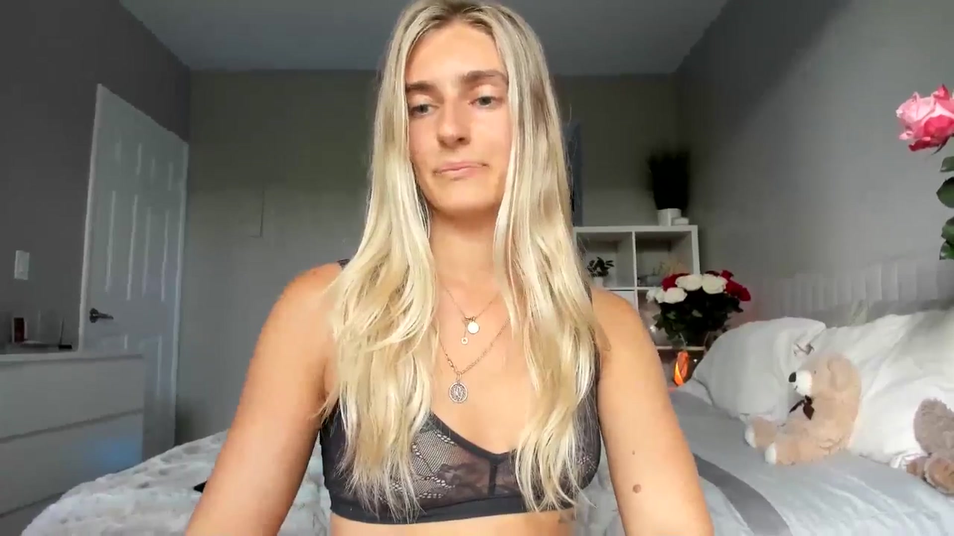 Gallery image thumbnail from Vodka_Queen's myfreecams stream on, 07/21/2025, 23:47 image 20 of 20