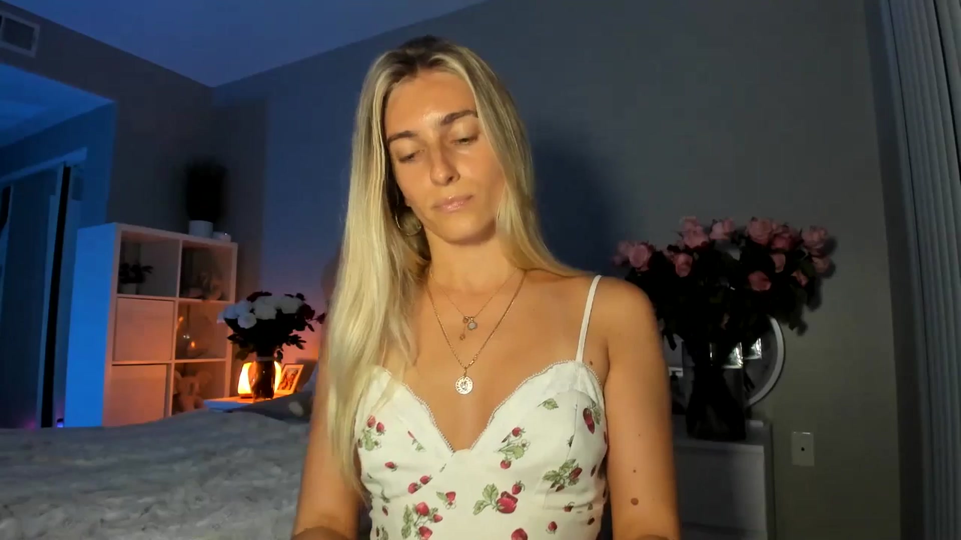 Gallery image thumbnail from Vodka_Queen's myfreecams stream on, 07/24/2025, 07:59 image 2 of 20