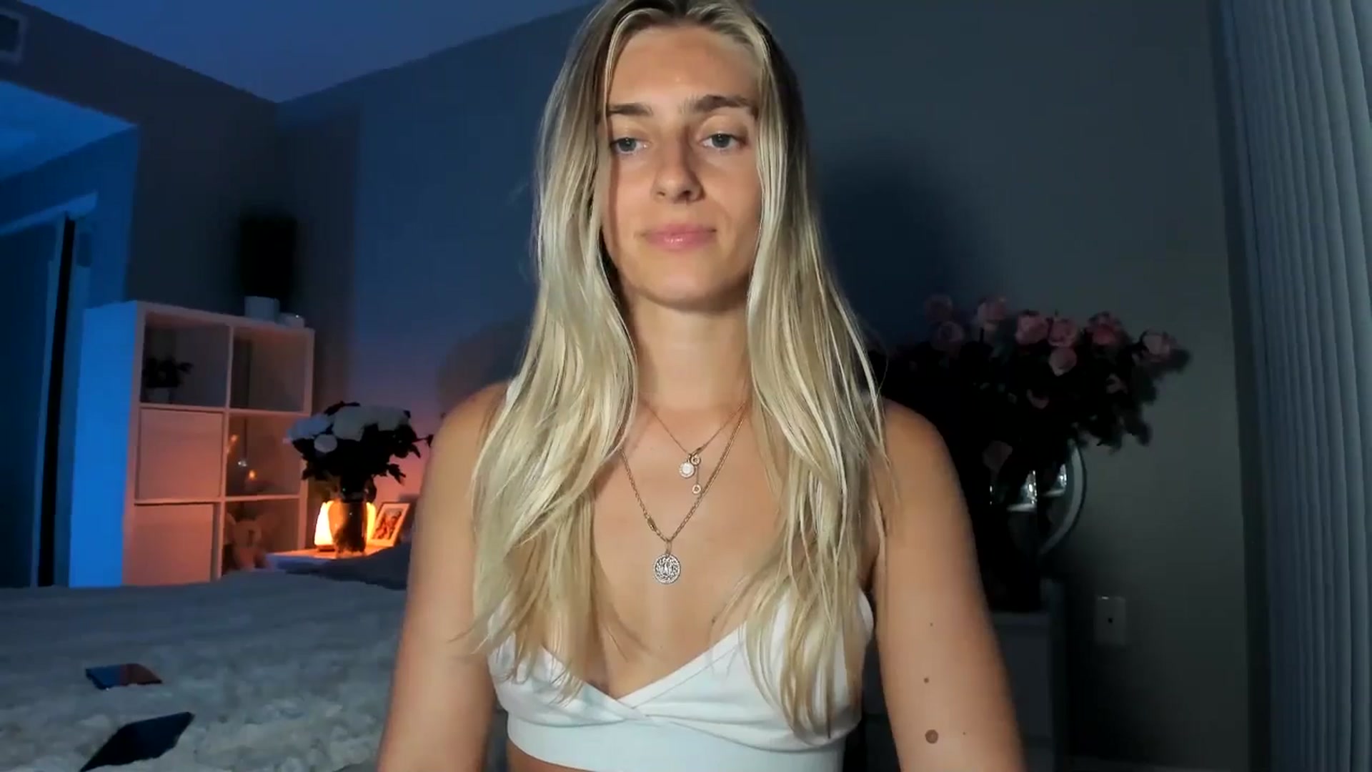 Gallery image thumbnail from Vodka_Queen's myfreecams stream on, 07/26/2025, 08:39 image 20 of 20