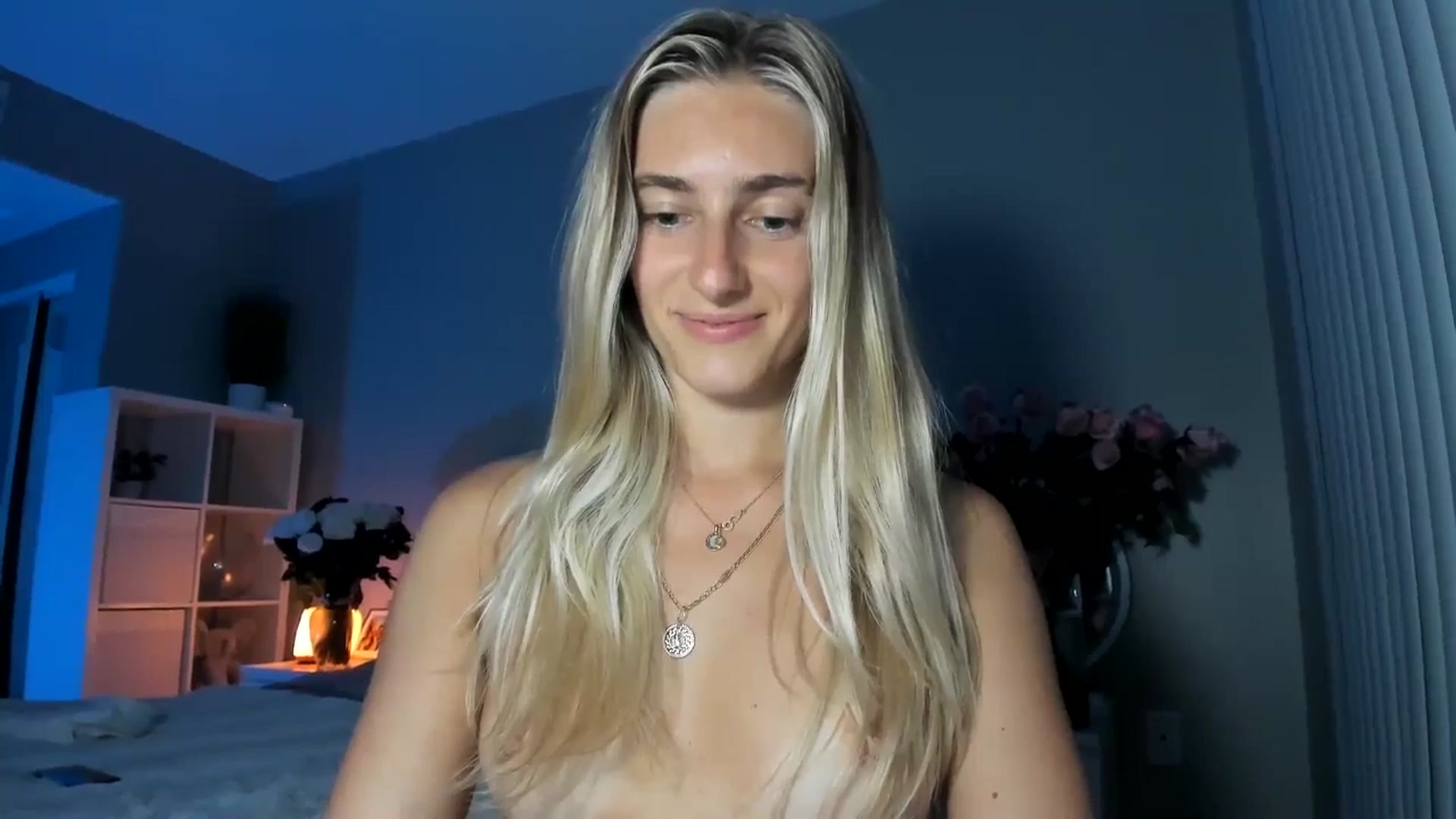 Gallery image thumbnail from Vodka_Queen's myfreecams stream on, 07/26/2025, 08:39 image 4 of 20