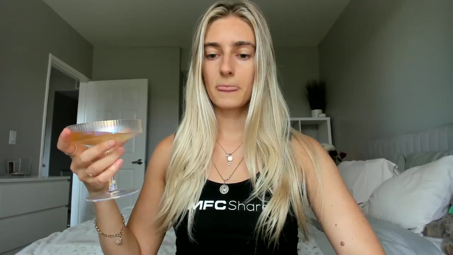Gallery image thumbnail from Vodka_Queen's myfreecams stream on, 07/27/2025, 24:01 image 5 of 20