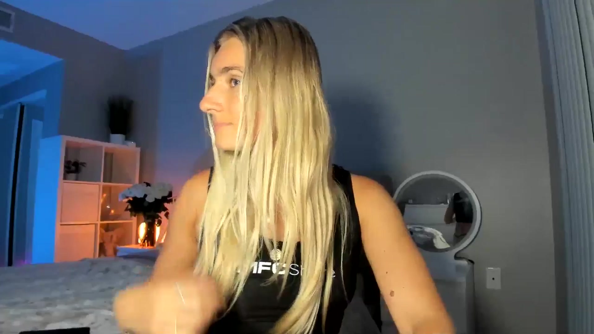 Gallery image thumbnail from Vodka_Queen's myfreecams stream on, 07/27/2025, 08:11 image 17 of 20