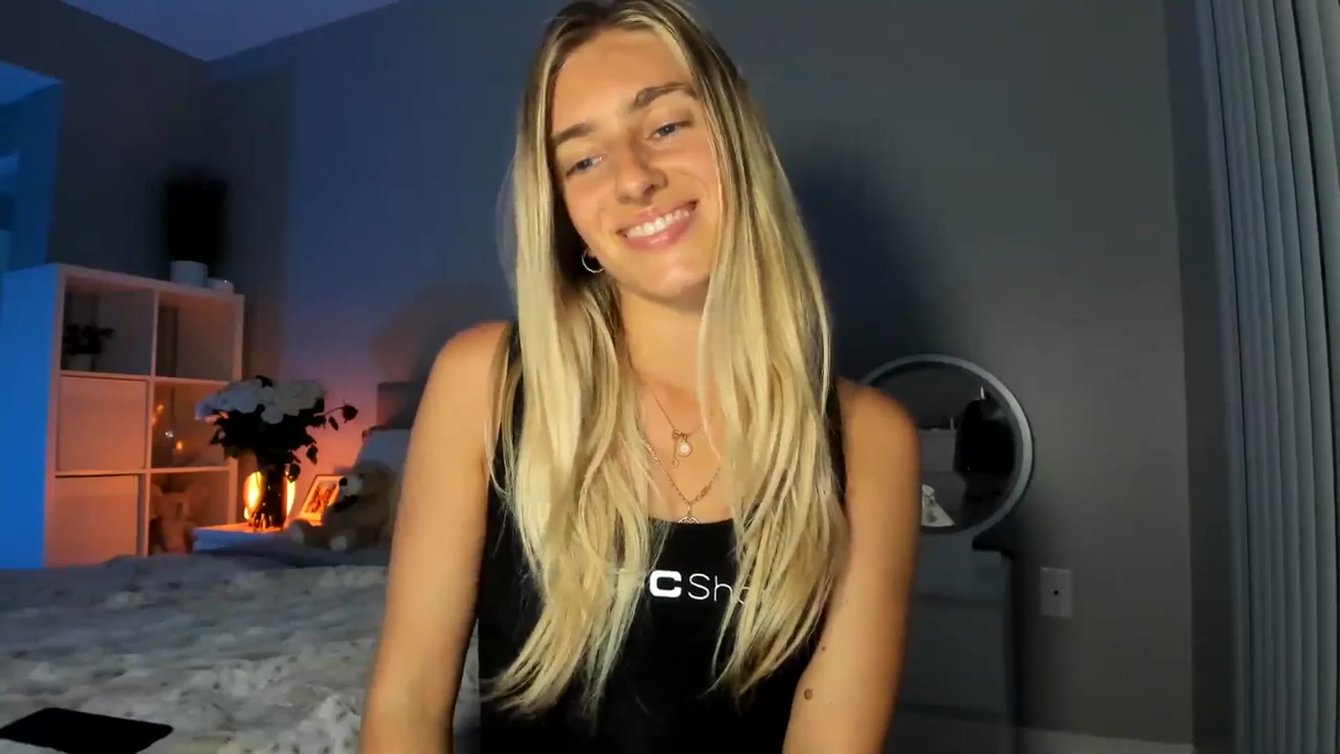 Gallery image thumbnail from Vodka_Queen's myfreecams stream on, 07/27/2025, 08:11 image 11 of 20