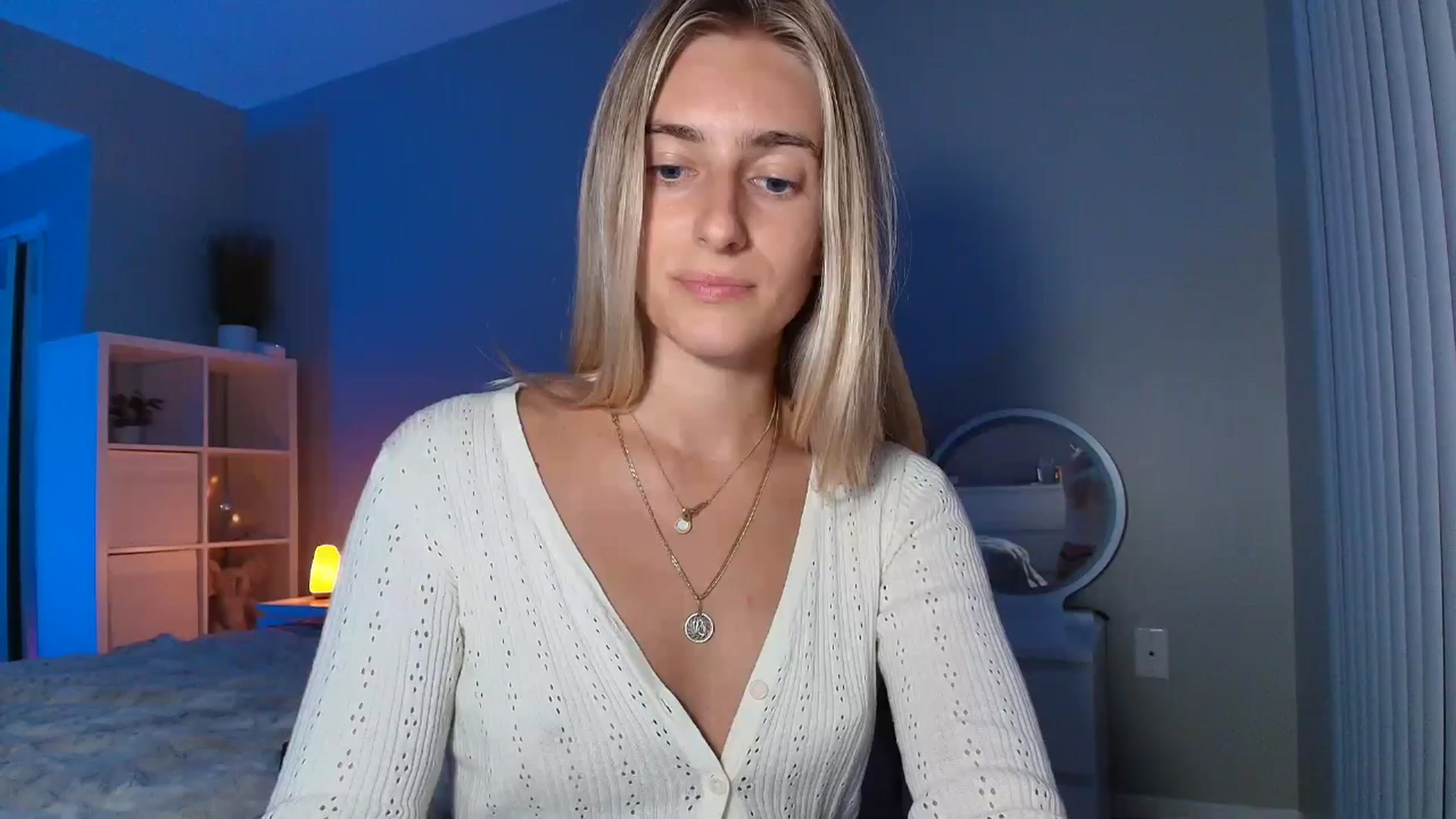 Gallery image thumbnail from Vodka_Queen's myfreecams stream on, 07/29/2025, 05:50 image 15 of 20