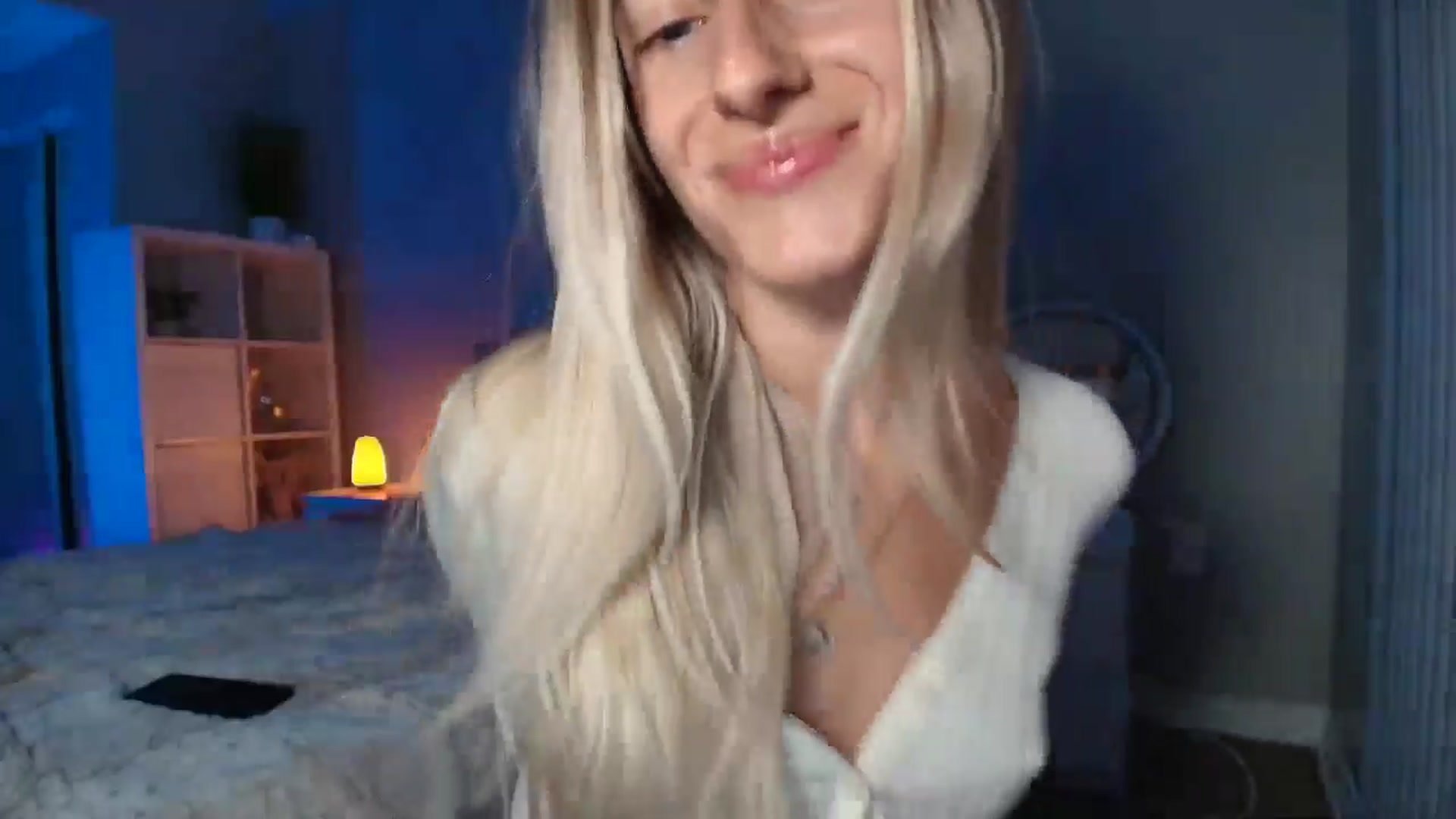 Gallery image thumbnail from Vodka_Queen's myfreecams stream on, 07/29/2025, 05:50 image 3 of 20