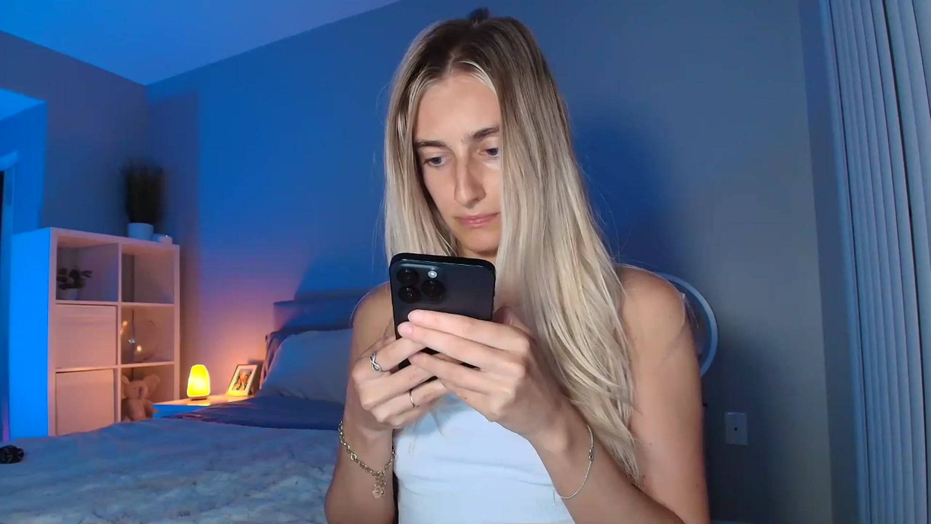 Gallery image thumbnail from Vodka_Queen's myfreecams stream on, 07/30/2025, 06:17 image 3 of 20
